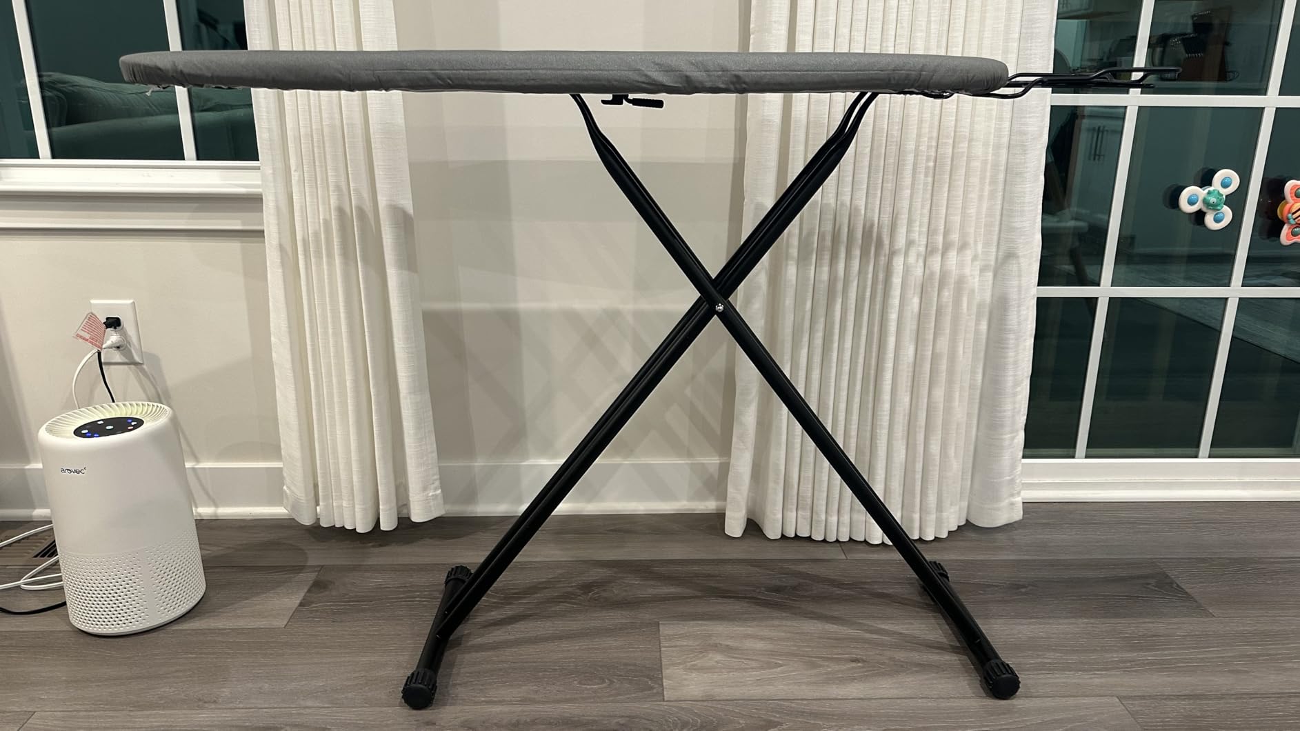 Jakeefud Deluxe Ironing Board with Heat Resistant Cover and Thicken Felt Pad, Heavy Sturdy Legs, Full Size Hanger Iron Board, Foldable (L-Grey) customer photo 2