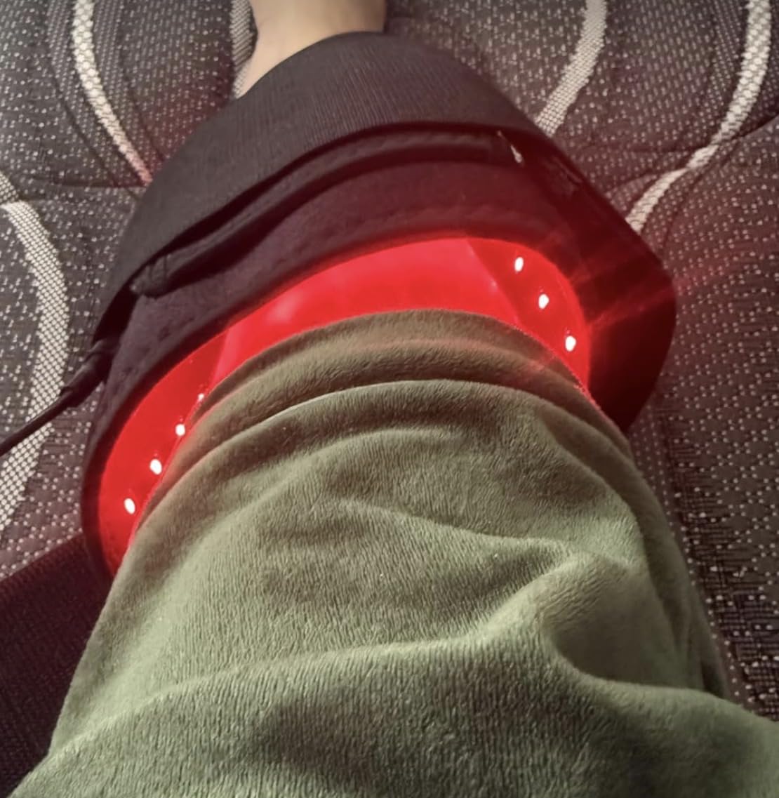 Red Light Therapy Infrared Light Therapy Pad for Body Pain NIR Deep Therapy for Back Knee Hands Feet Relief Portable 660nm 850nm Home Heating Light Therapy Wrap Belt Gift for Women Men customer photo 1