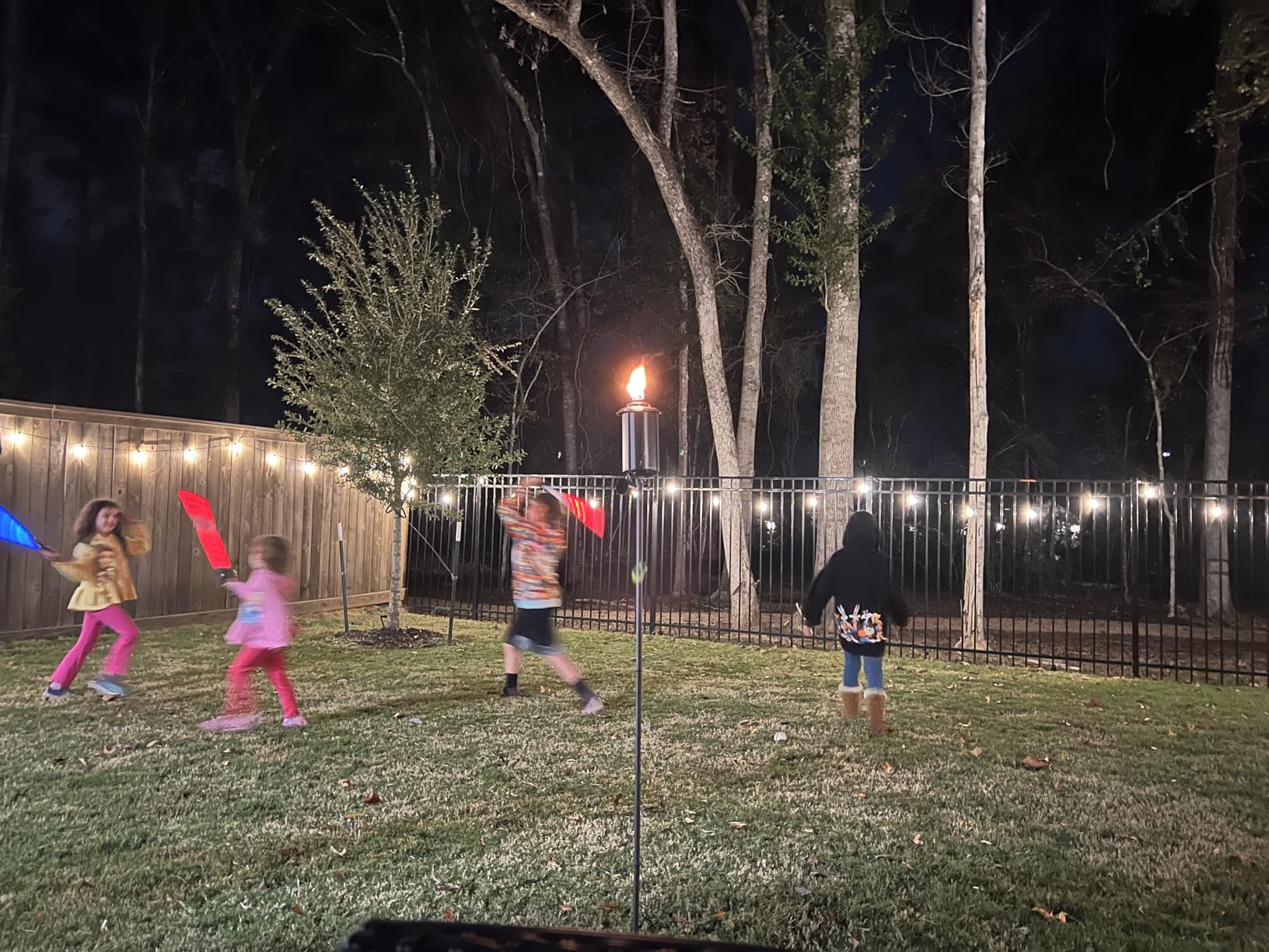 Home Garden Torch Set of 4, 16oz Outdoor Metal Torch Garden Décor, 59-Inch Upgraded Citronella Torches with 3-Prong Grounded Stake customer photo 1