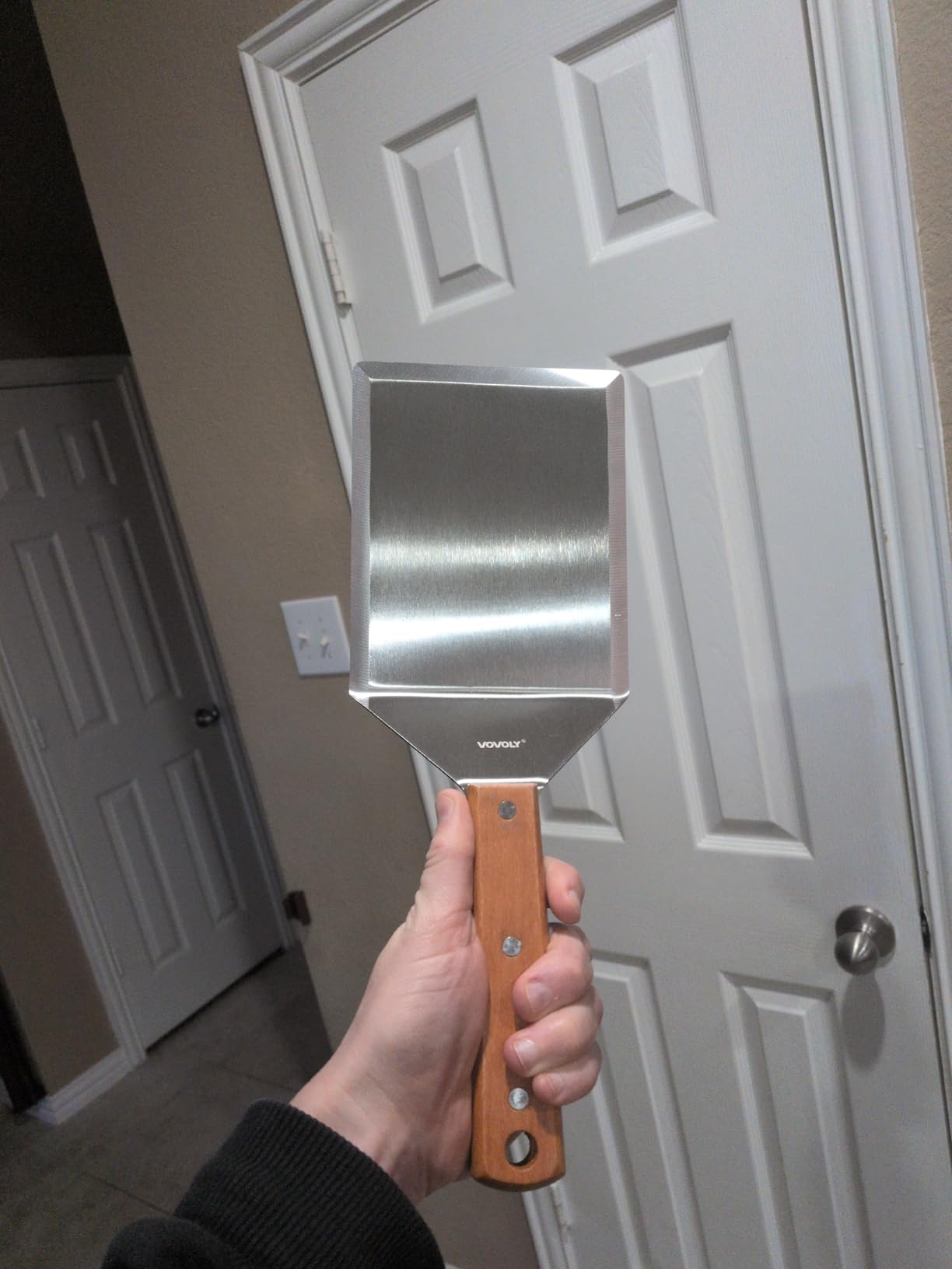 Extra Wide Spatula, Large Metal Spatula with Full Tang Wooden Handle & Beveled Edges for Skillets, Griddles & Grills, Pancake Flipper Turner, Smash Burgers Turner, 6 x 5-inches customer photo 1