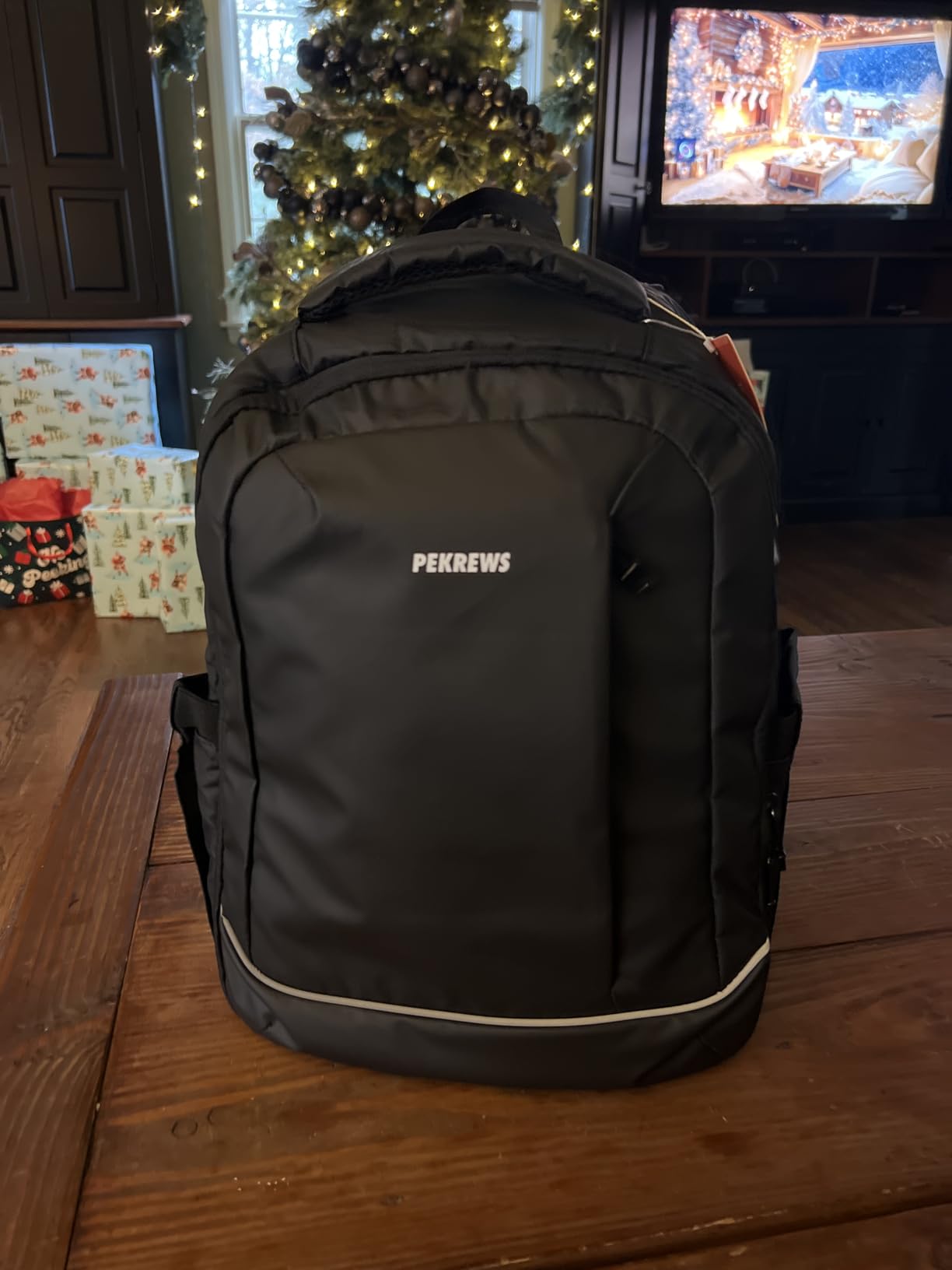 PEKREWS Bartender Bag, Travel Bartending Backpack for Carrying Bar Kit, Portable Bar Bag for Tools Set Storage Cocktail Shaker and Wine Bottle Carrier, Professional Mixology Gift (Backpack Only) customer photo 1