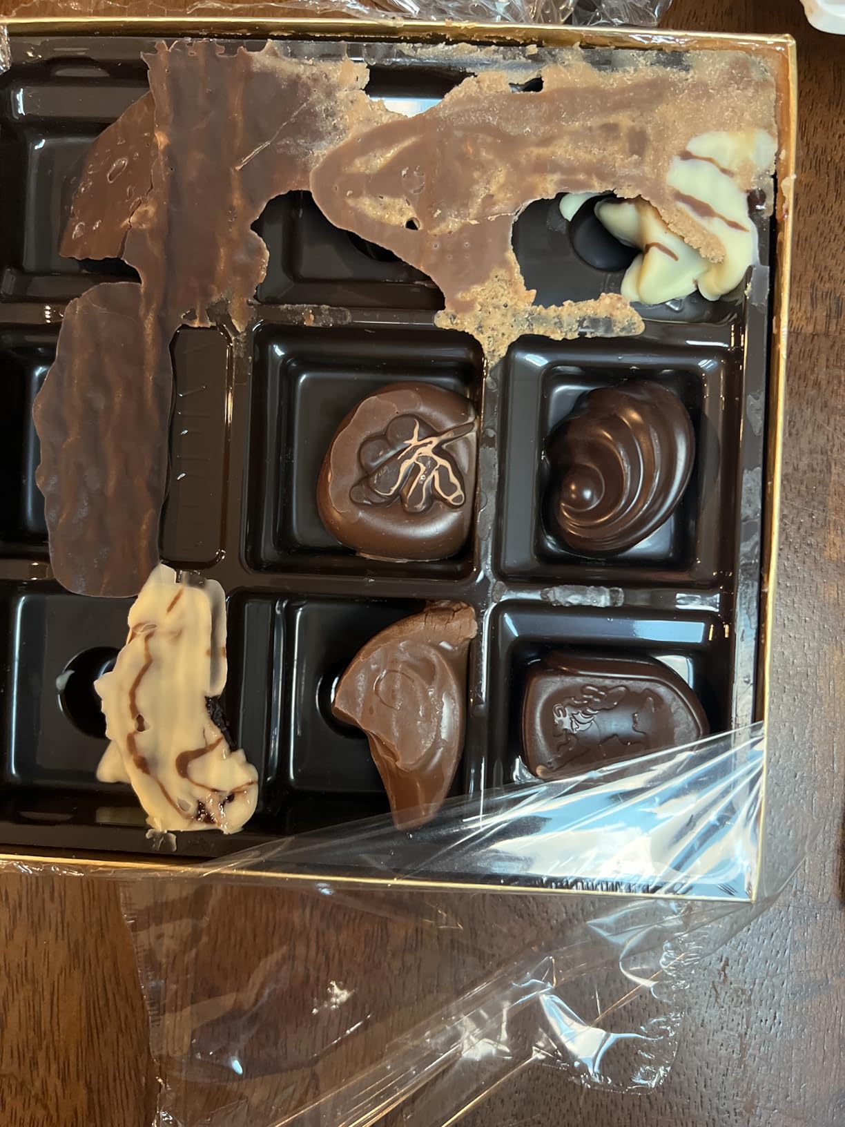 Godiva Chocolatier Gold Ribbon 18-Piece Assorted Chocolate Gift Box - Gourmet Chocolate Candy Variety Pack - Dark Caramel, Milk Chocolate, Nuts- Gift Basket for Birthday, Anniversary, Congratulations customer photo 1