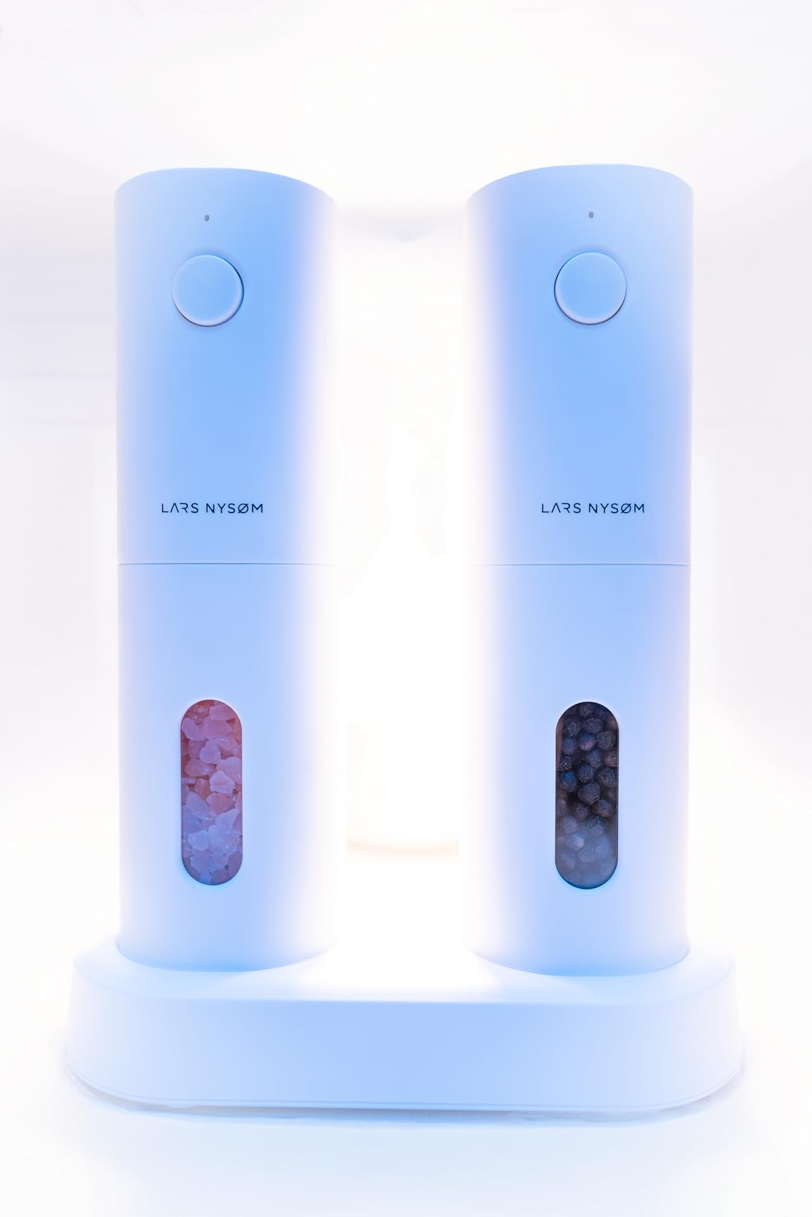LARS NYSØM Electric Salt and Pepper Grinder Set, USB Rechargeable, Automatic Salt and Pepper Mills, Spice Shakers Refillable with LED Light, Adjustable Coarseness, Ceramic Grinder (Taupe Brown) customer photo 2