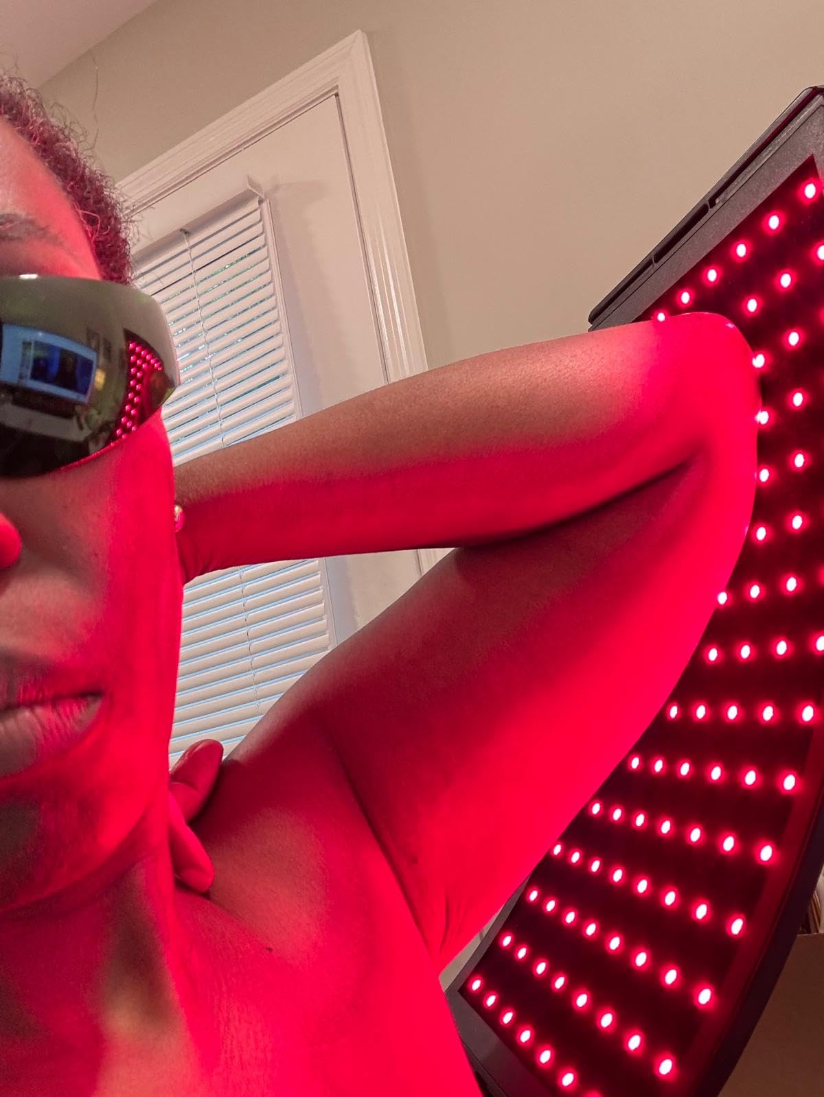 Red Light Therapy for Face and Body, Red Infrared Light Therapy Lamp with Stand Led 660 nm Red Light-Therapy& 850 nm Infrared Light Device for Body customer photo 1