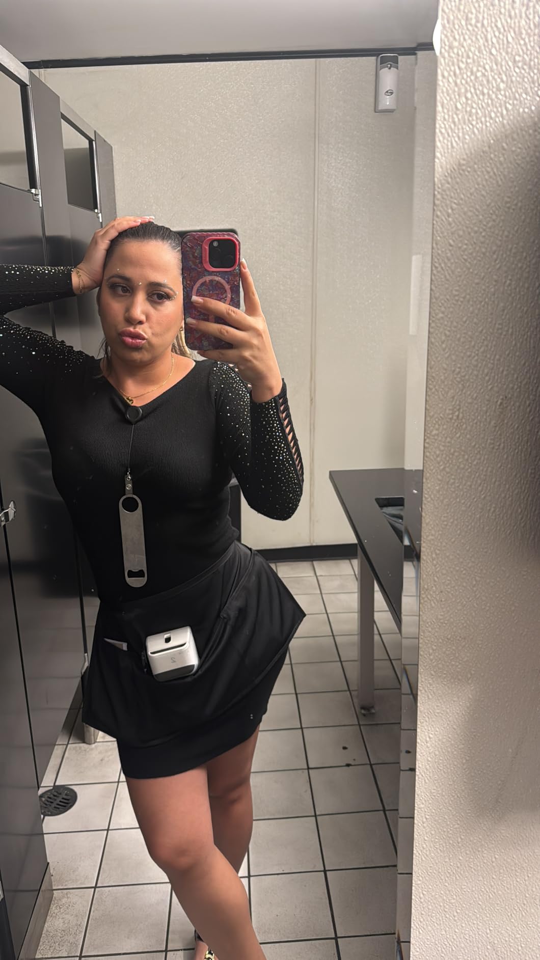 Xeoxarel Aprons with 4 Pockets (Available in 3 Pack / 7 Pack) 23.5'' X 11.5'' customer photo 2