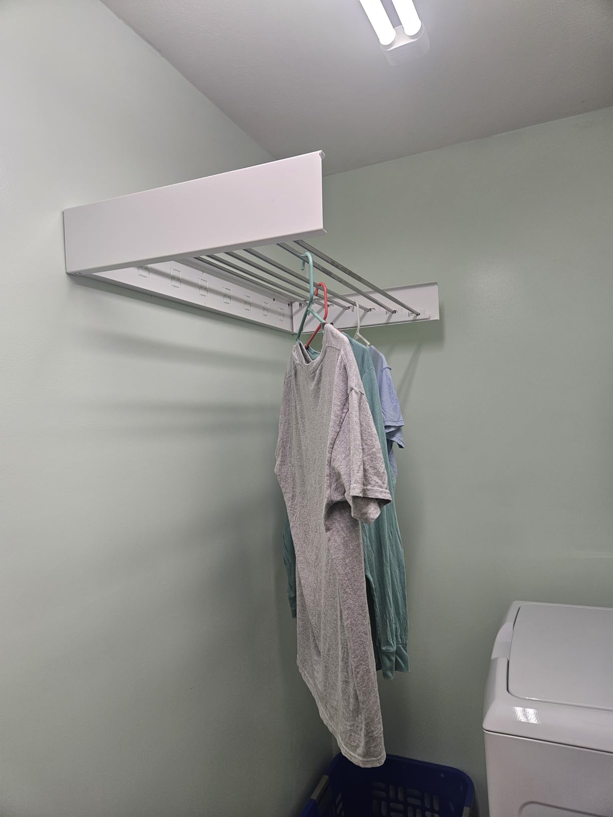 Vikaqi Wall Mounted Clothes Drying Rack 40 inches, Foldable Wall Mount Laundry Rack Folding Indoor, Drying Rack Clothing Collapsible, Hidden Space Saver with Wall Template, 6 Rods, White customer photo 1