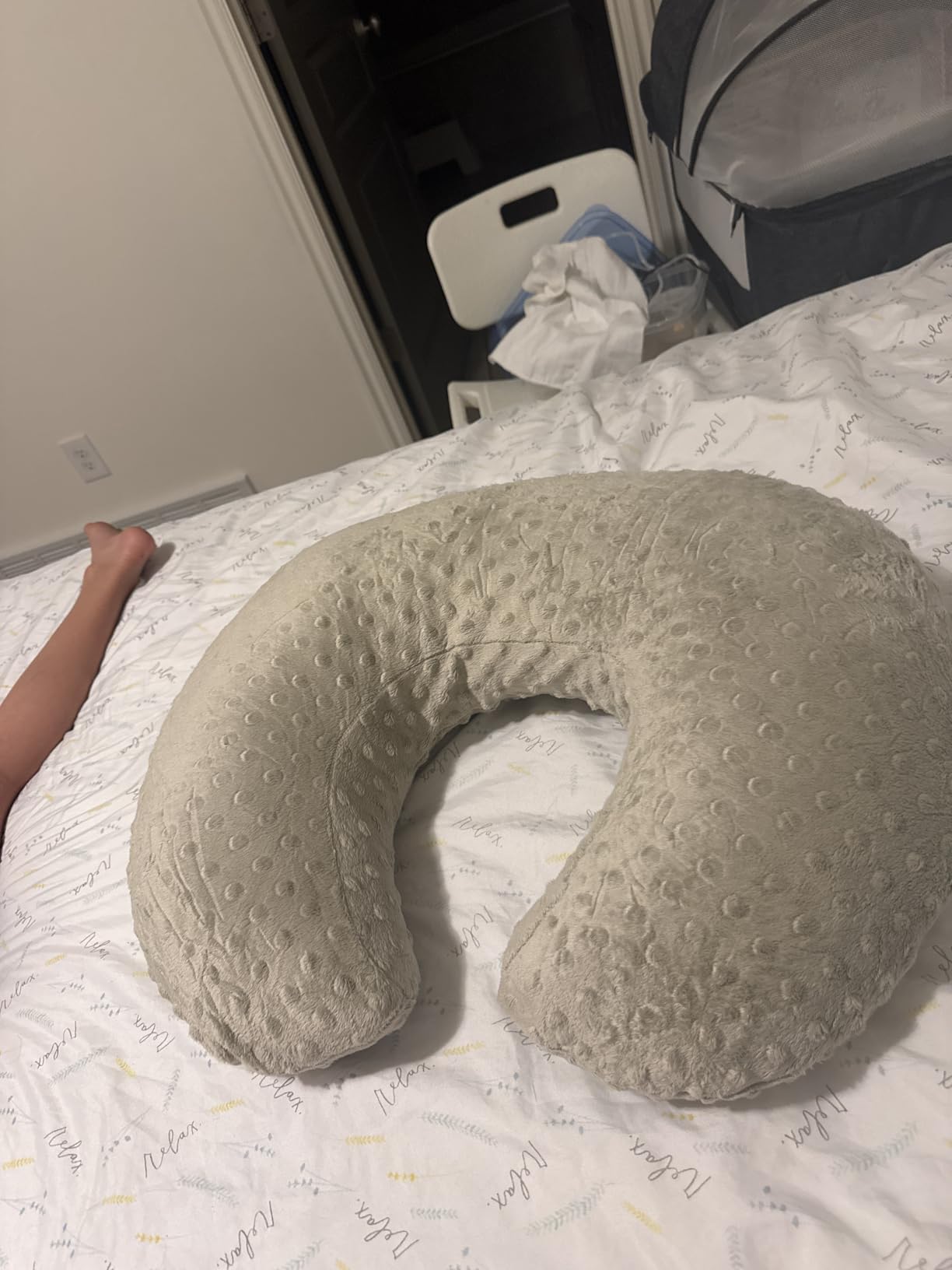 ESEN Nursing Pillow and Body Positioner for Breast Feeding and Bottle Feeding, Ultra Soft Baby Breastfeeding Pillows with Removable Nursing Pillow Cover for More Support for Mom and Baby (Blue) customer photo 1