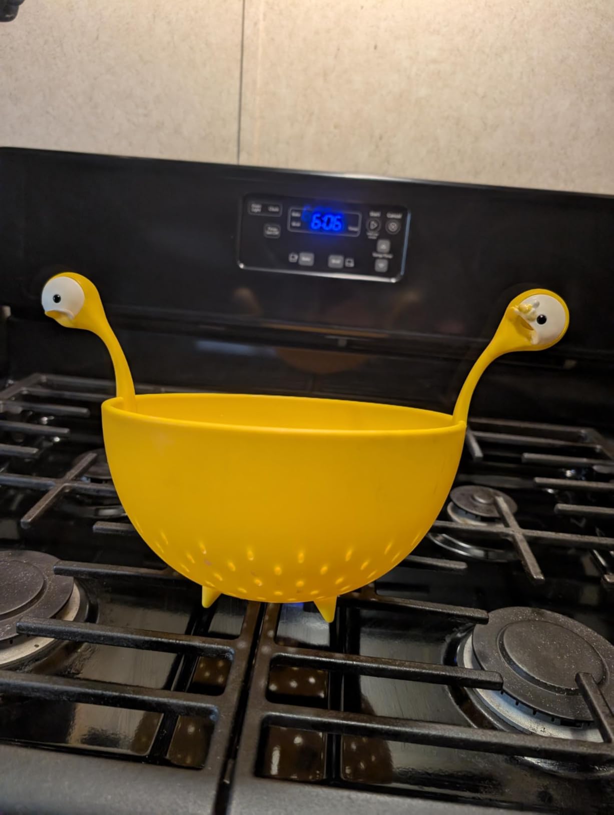 OTOTO Crabby Clip-On Strainer - Silicone and Stainless Steel Pasta Strainer, Cute Kitchen Accessory customer photo 1