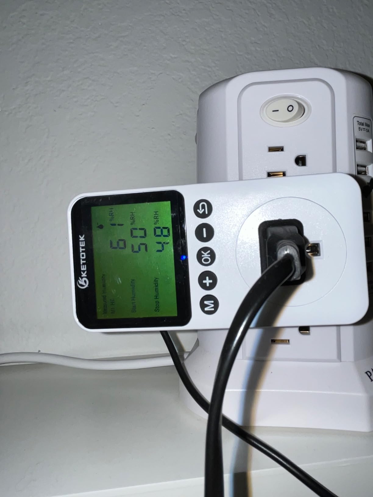 KETOTEK Digital Humidity Controller Outlet Plug with Sensor Probe, 120V Humidistat Controller Plug for Reptile Mushroom Greenhouse, Humidity Switch Outlet customer photo 1