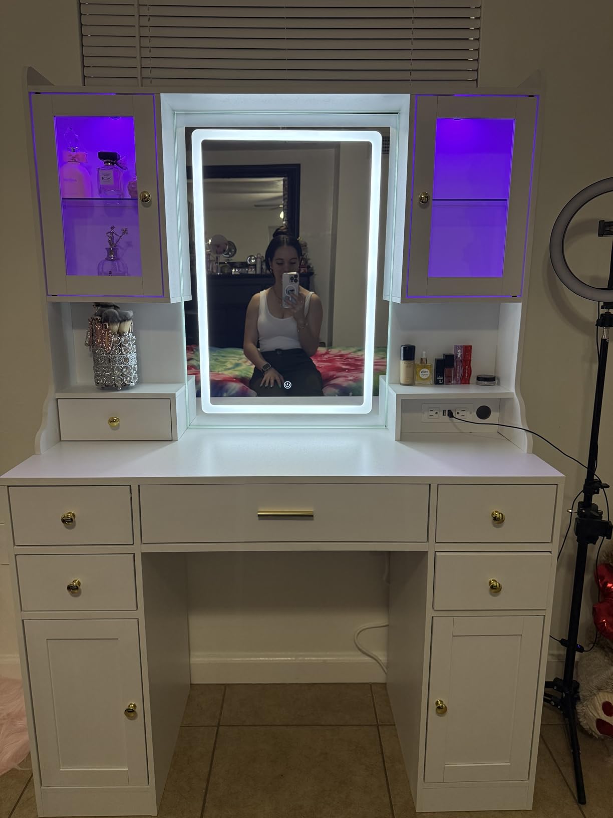 White Makeup Vanity Desk with Mirror and Lights, Large Vanity Table Set with Charging Station, Dressing Table with RGB Cabinets, Makeup Vanity Mirror with Light Desk and Drawers, 3 LED Light Modes customer photo 1