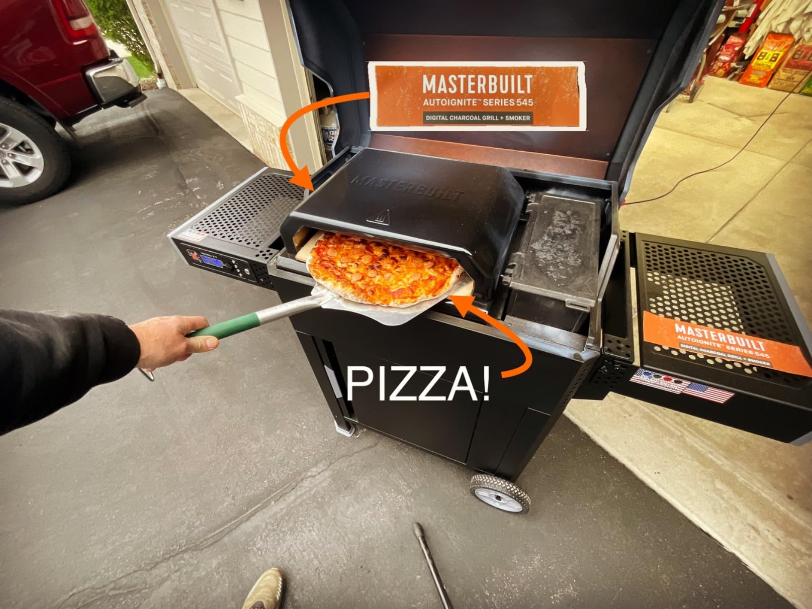 Masterbuilt AutoIgnite 545 Digital Charcoal Grill and Smoker Combo for Easy Grilling, Digital Control, App, Sear Plate, Mini Hopper and 545 BBQ Cooking Square In. in Black customer photo 1