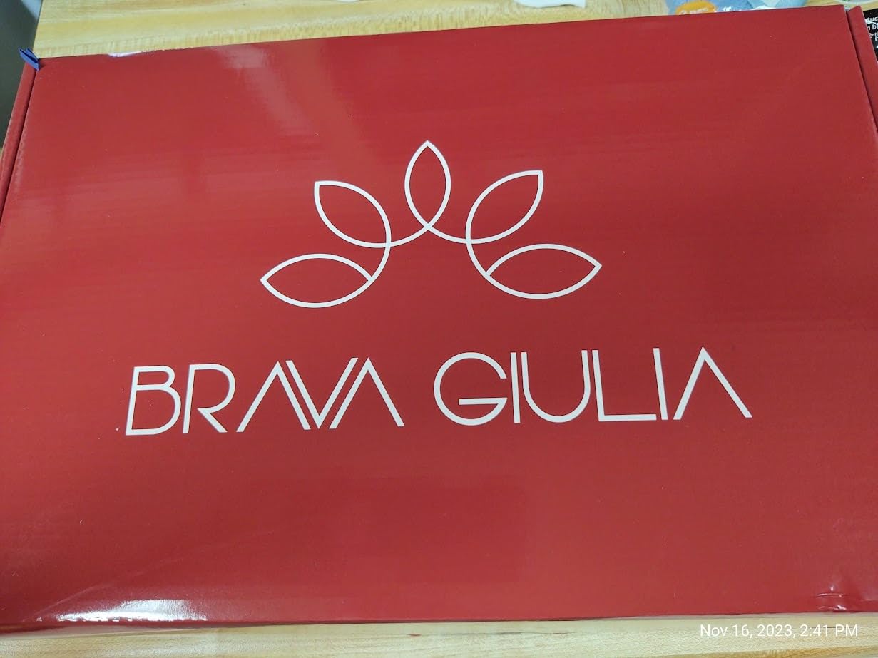 Brava Giulia Ultra Premium Italian Gift Box - Extra Virgin Olive Oil, Aged Balsamic Vinegar, Organic Pasta, and Cherry Tomato Sauce - Imported Gourmet Food Set from Italy customer photo 2