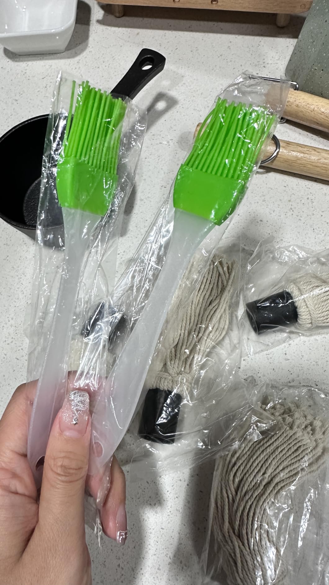 BBQ Mop Brush and Cast Iron Sauce Pot Set, 11-in-1 Value Pack includes 2Pcs Wooden Long Handle, 6 Brush Heads, 1 Cast iron BBQ Pan and 2 Silicone Brushes for Grilling all Types of Ingredients customer photo 1