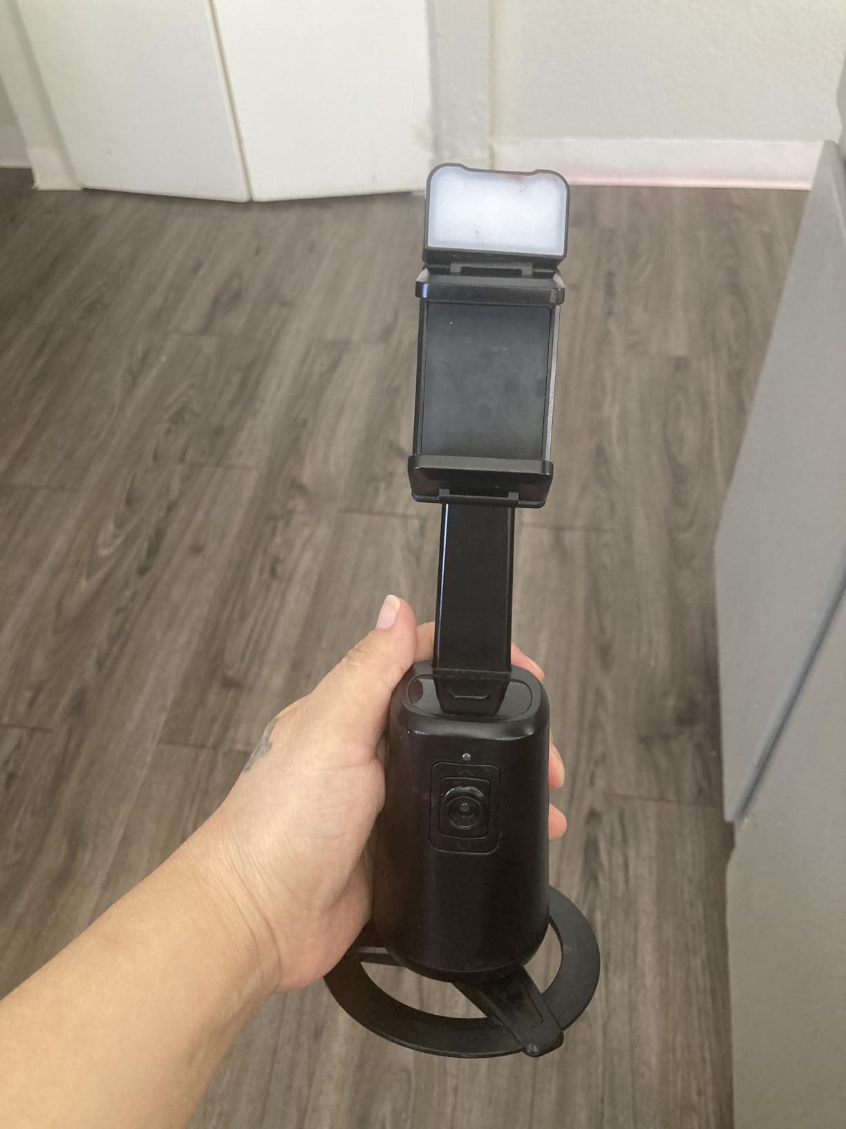 Auto Face Tracking Tripod 360° Rotating Cell Phone Photo and Video Kits Stand, No App, Camera Stand with Remote and Gesture Control, Rechargeable Smart Shooting Stand for Live Recording Tiktok customer photo 1