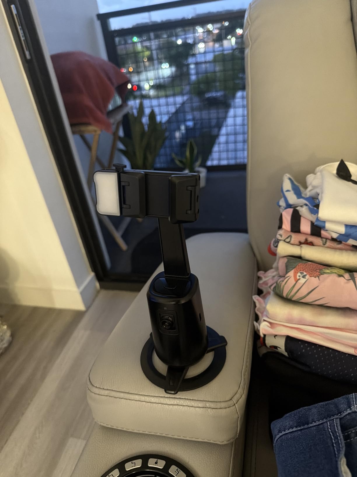 Auto Face Tracking Tripod 360° Rotating Cell Phone Photo and Video Kits Stand, No App, Camera Stand with Remote and Gesture Control, Rechargeable Smart Shooting Stand for Live Recording Tiktok customer photo 2