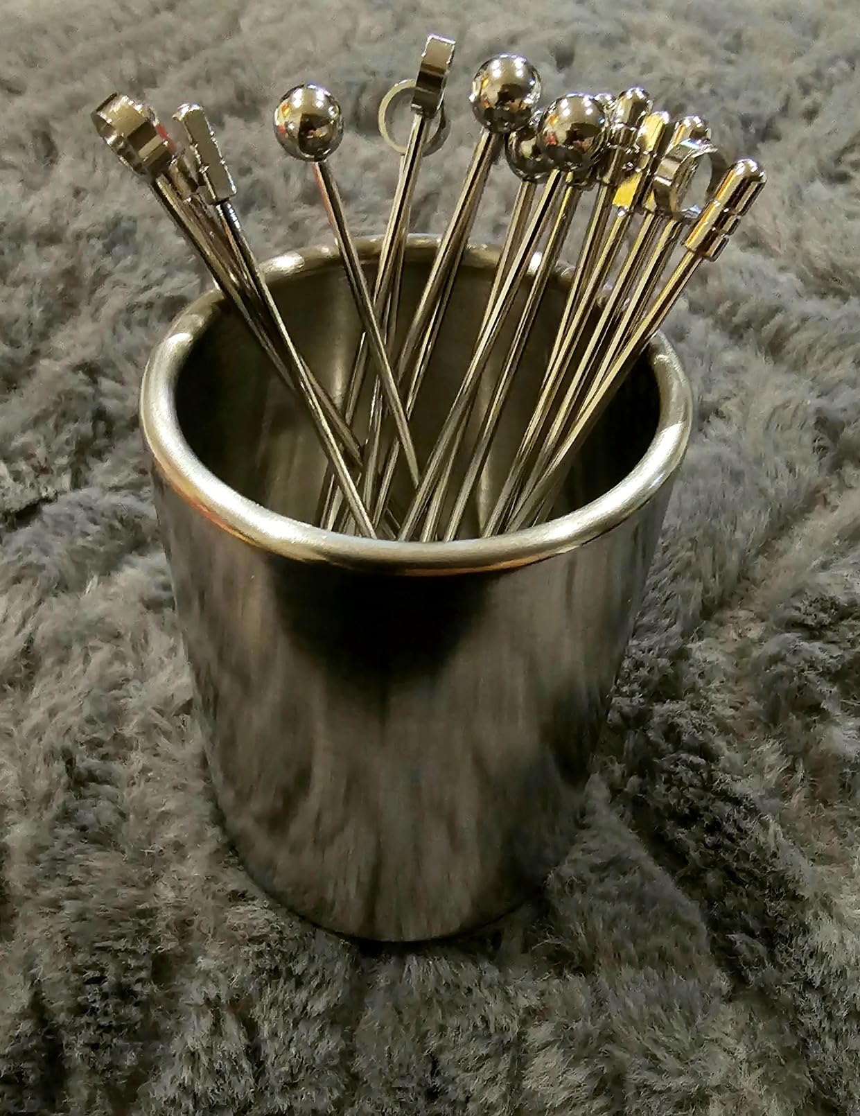 Metal Cocktail Picks, 16Pcs Martini Picks, Reusable Stainless Steel Drink Stick with Storage Cup, Bloody Mary Skewers for Appetizers Sandwiches, BBQ Snacks, Olives Fruits customer photo 2