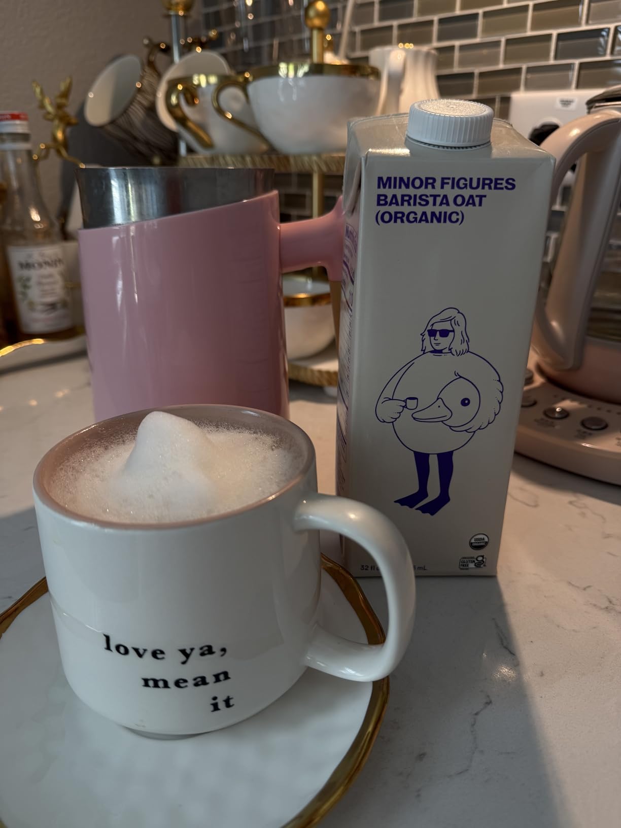 Minor Figures - Oat Milk - Barista Standard - 32 Oz - 6 Pack - Non-GMO - Plant-Based - Vegan - Dairy Free - Shelf Stable - Unsweetened customer photo 1