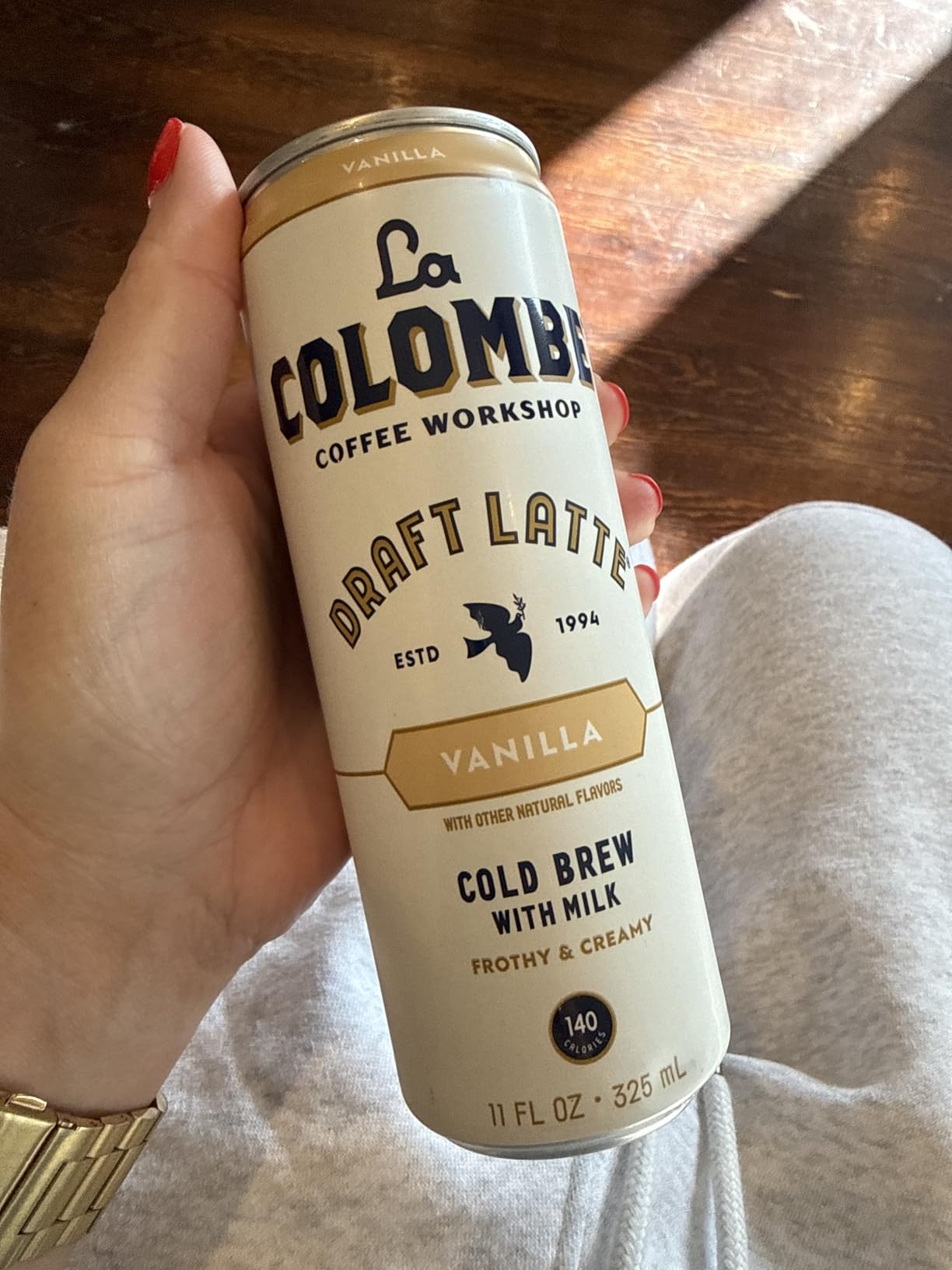 La Colombe Coffee, Vanilla Draft Latte, 11 fl oz Cans (Pack of 12), Coffeehouse Quality Cold Brew, Specialty Grade Coffee Beans, Ready-to-Drink On-the-Go customer photo 1
