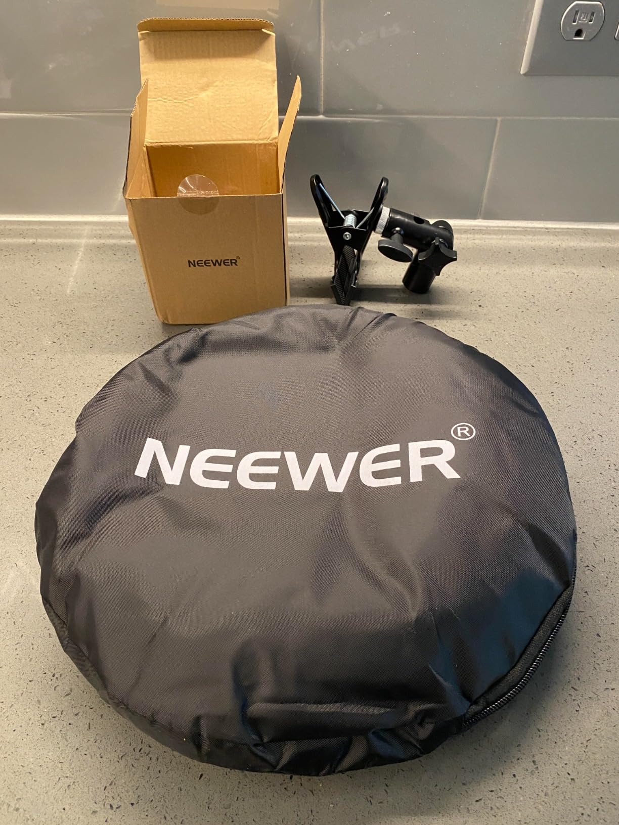 NEEWER 32