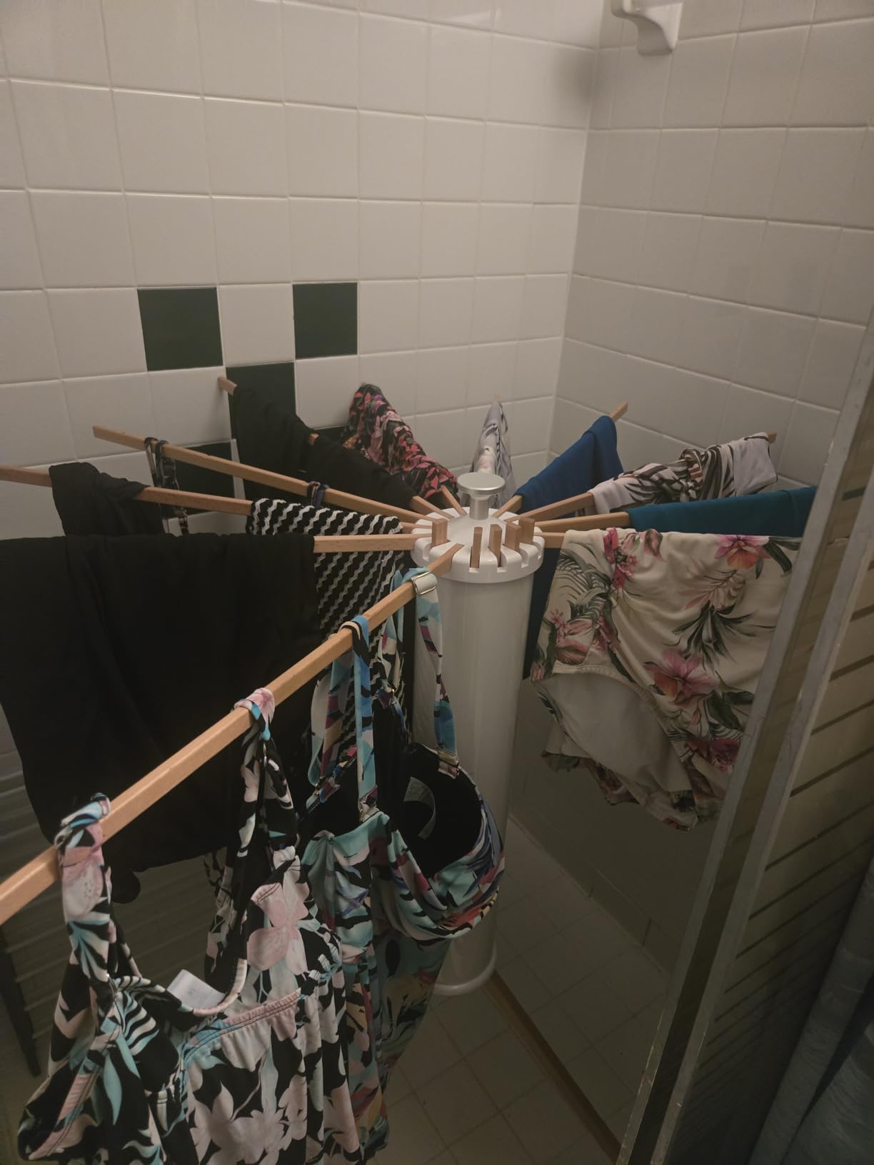 LIENAHU Clothes Drying Rack Tripod, Drying Rack Clothing, Laundry Drying Rack, Floor Standing, 16 Wooden Poles, Collapsible Drying Racks for Laundry, Retractable, Foldable, Folding customer photo 2