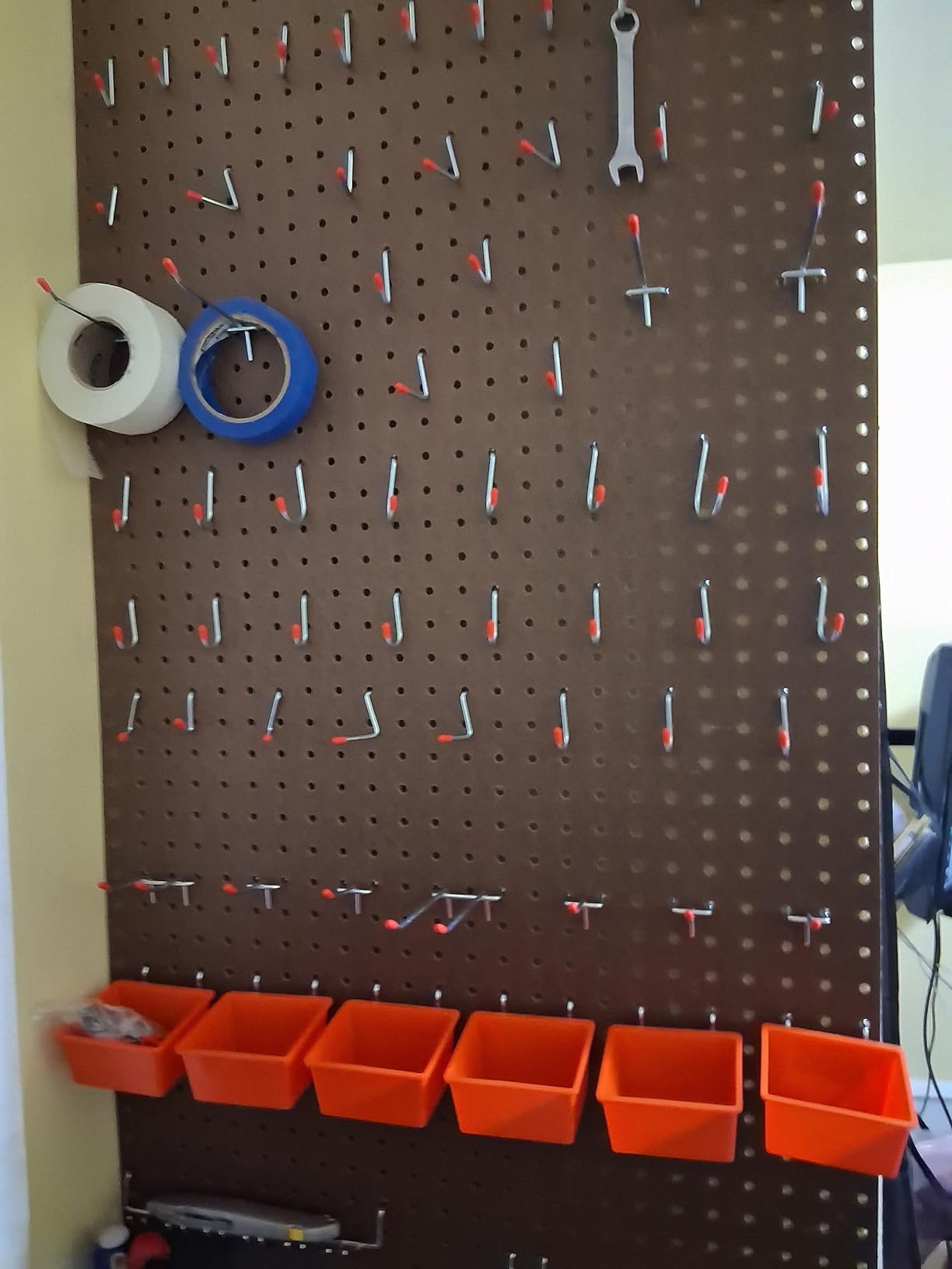 Ultimate 121-Piece Pegboard Hooks Set, Pegboard Accessories with Metal Hooks, Durable Peg Board Organizer Accessories, Pegboard Bins, Peg Board Tool Utility Hooks customer photo 1