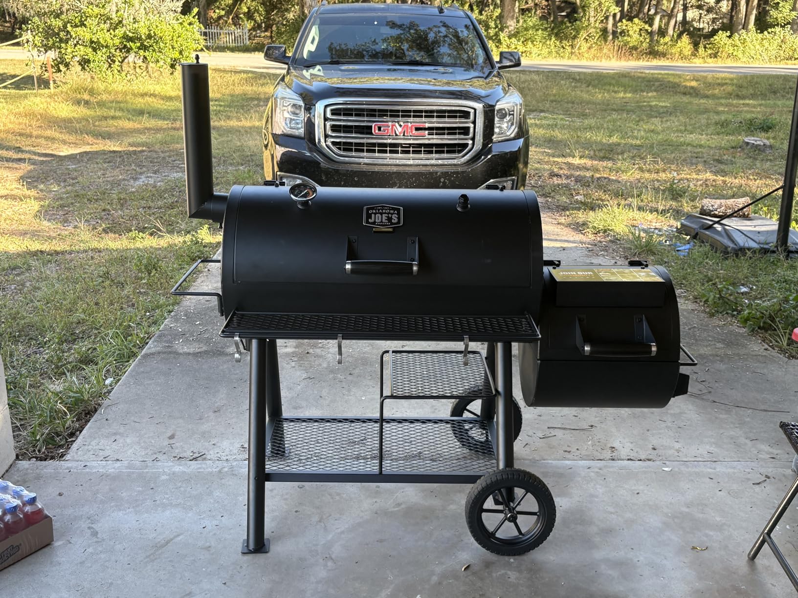 Oklahoma Joe's Highland Offset Reverse Flow Offset Charcoal Smoker and Grill With 1093 sq. in. Cooking Area in Black - Charcoal Smoker Grill customer photo 1