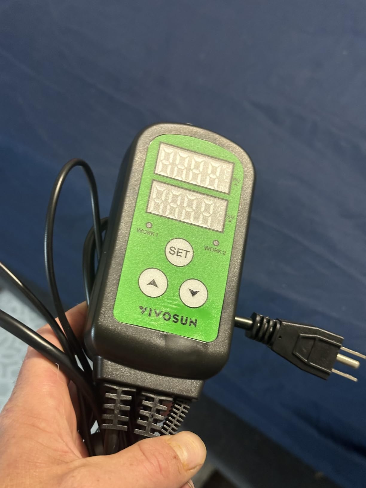 VIVOSUN Humidity Controller, 1200W Dual-Stage Outlet, Pre-Wired Digital Humidistat with Dual LED Displays for Humidifier/Dehumidifier/Fan, Ideal for Greenhouse, Grow Tent, Home-Brewing, Mushroom customer photo 2