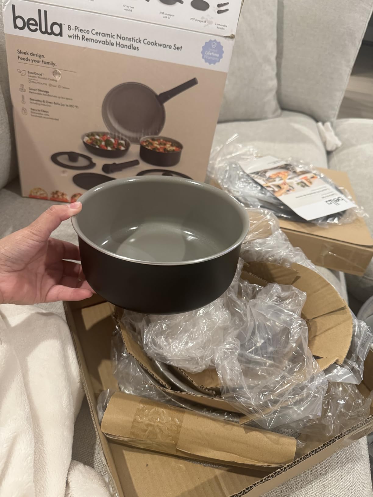 bella 8 Piece Cookware Set, Fits-anywhere Kitchenware w EverGood Ceramic Nonstick Coating, Removable Handles, Dishwasher & Oven Safe, All Stovetops Compatible, Glass Lids w Silicone Rims, Oatmilk customer photo 2