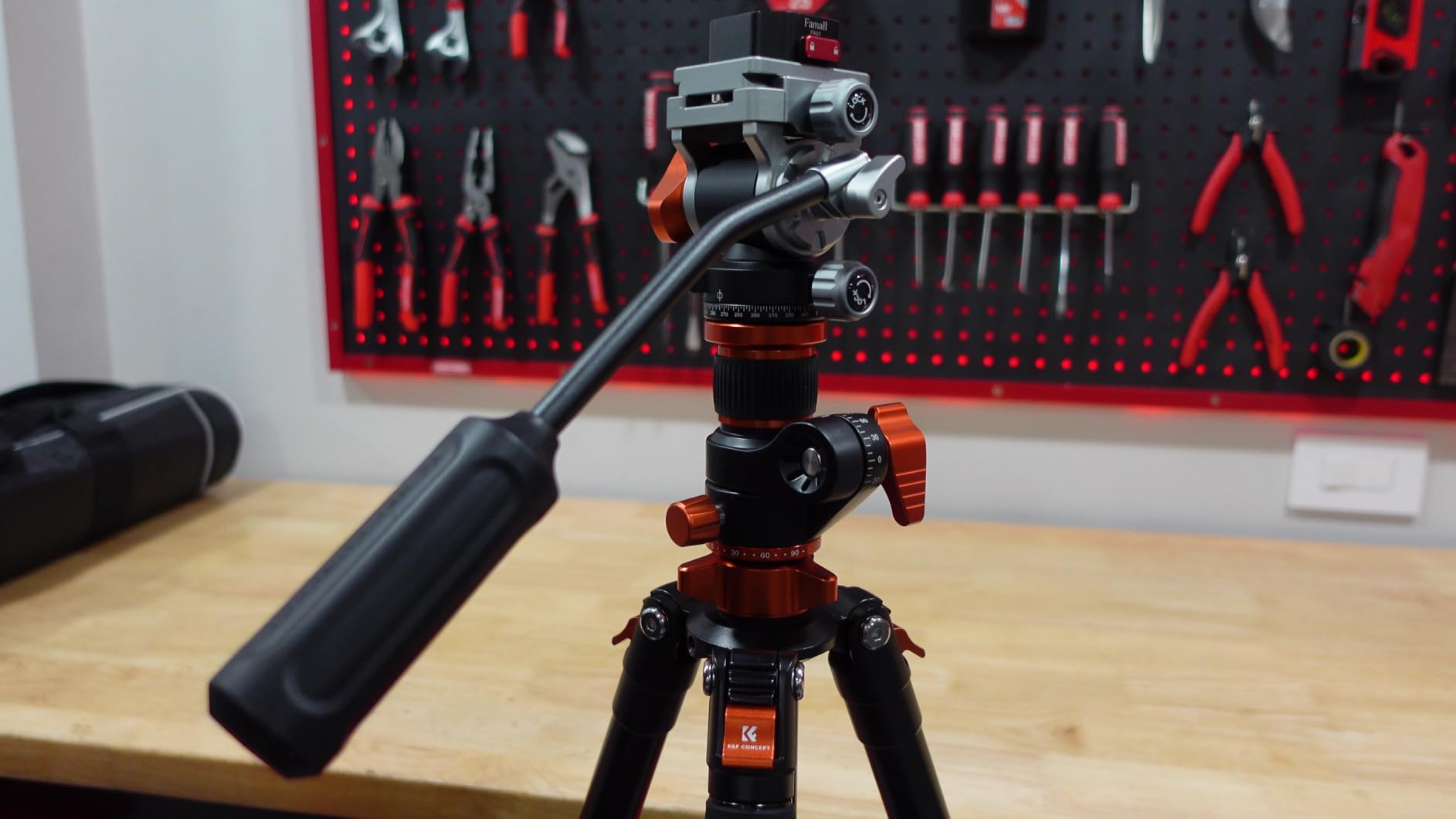 K&F CONCEPT 90''/230cm Overhead Camera Tripod, Horizontal Shooting Video Tripods with Fluid Head Heavy Duty, Detachable Monopod customer photo 2