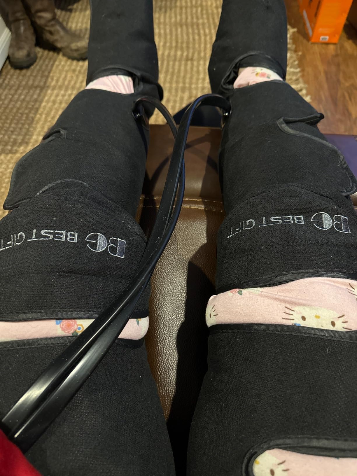 Air Compression Massager with Heat for Comprehensive Leg and Foot Therapy, Helpful for Varicose Veins, Cramps, Edema customer photo 2