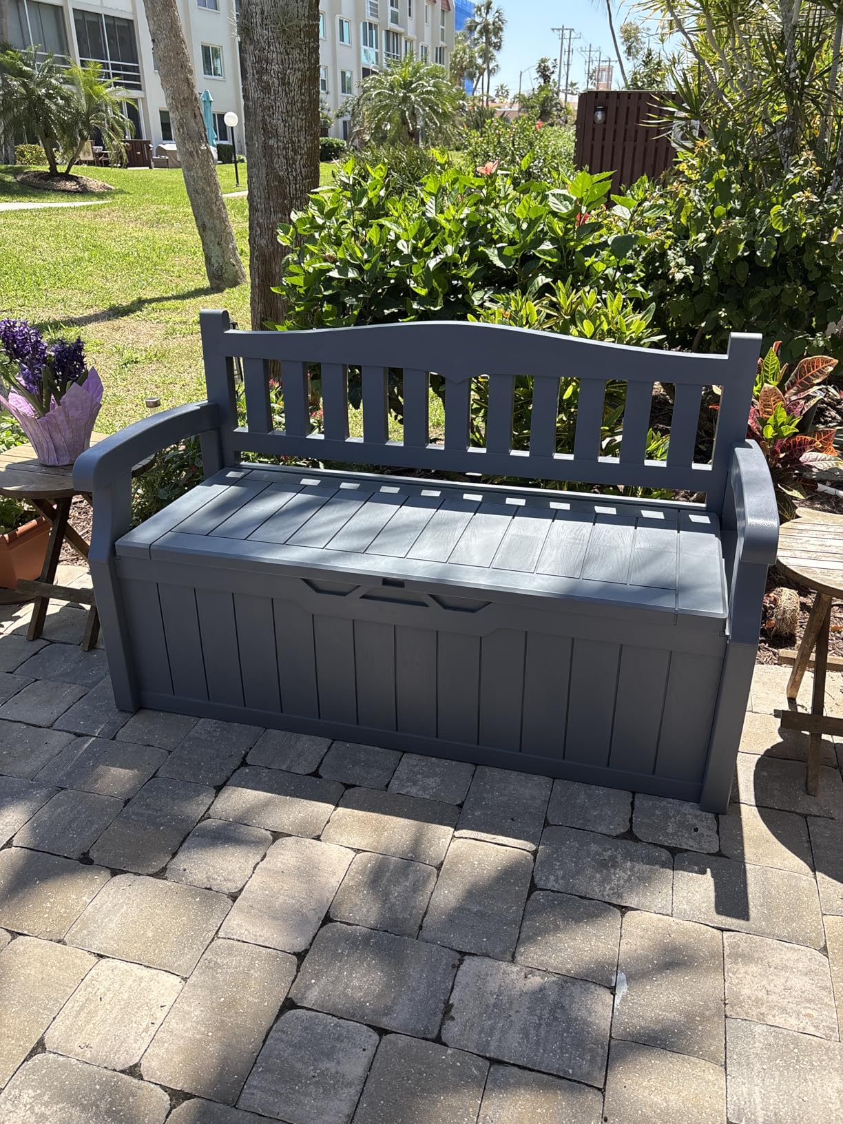 Greesum 80 Gallon Storage Bench Outdoor Deck Box with Armrest, Patio Furniture,Lockable, Waterproof and UV Resistant, Suitable for Garden, Pool, Black customer photo 2