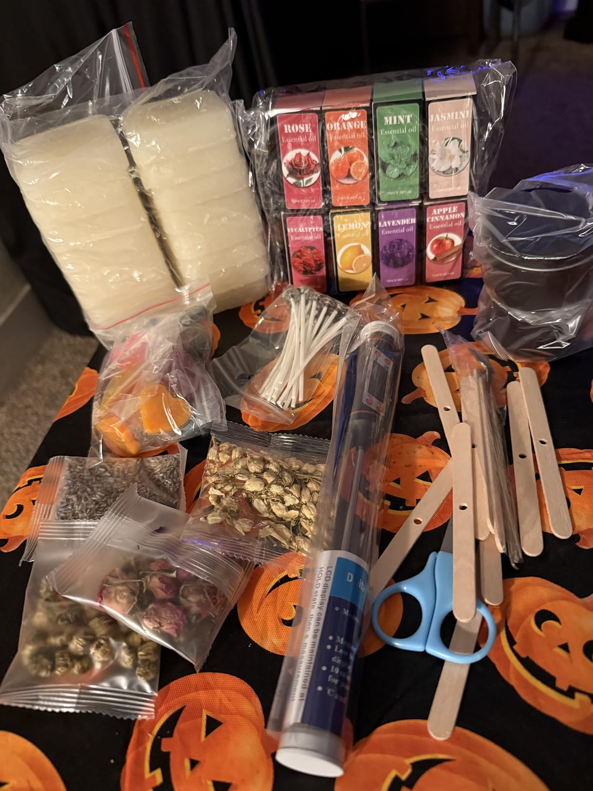 Complete Candle Making Kit With Wax Melter, Candle Making Supplies, DIY Arts&Crafts Kits Gift For Adults,Beginners,Including Bees Wax,500w Electric Stove,Wicks,Rich Scents,Wick Clips,Pouring Pot Etc. customer photo 1