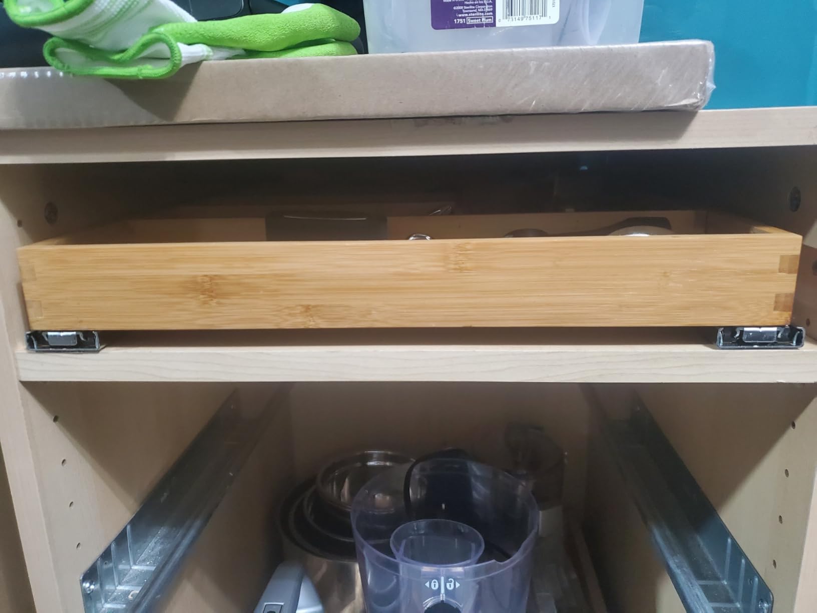 HBL' 10 Pairs | Soft Close Drawer Slides 22 inch, Heavy Duty Cabinet Drawer Slides Replacement - Ball Bearing Full Extension, 200 LB Capacity, Made of Cold-Rolled Steel, Rust-Resistant & Long-Lasting. customer photo 2