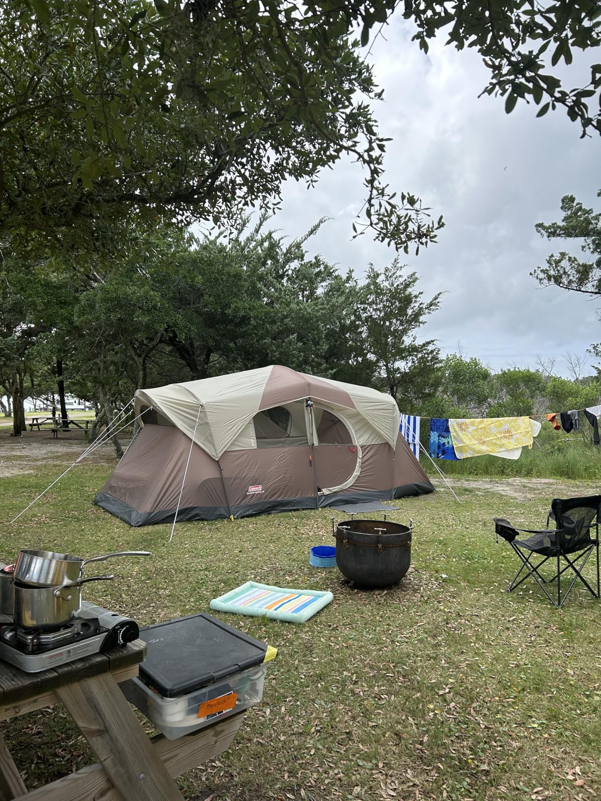 Coleman WeatherMaster 10-Person Camping Tent with Rainfly & Room Divider, Spacious Weatherproof Family Tent with Carry Bag customer photo 1