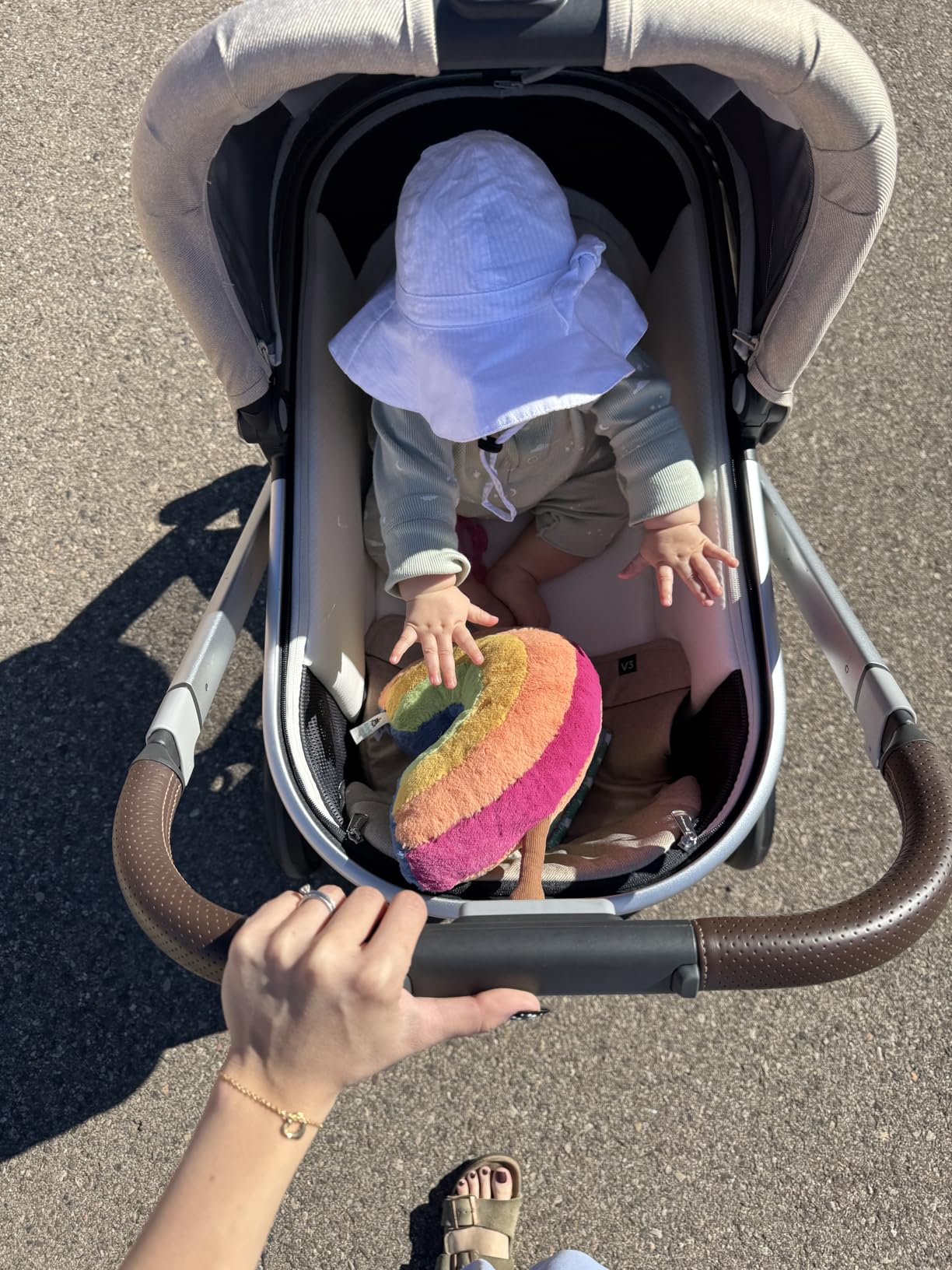 Vista V3 Convertible Single-to-Double Stroller for Baby & Toddler, 30+ Configurations, Car Seat Compatible, All-Wheel Suspension, XL Basket - Savannah (Pearl Grey Jacquard/Carbon Frame) customer photo 2