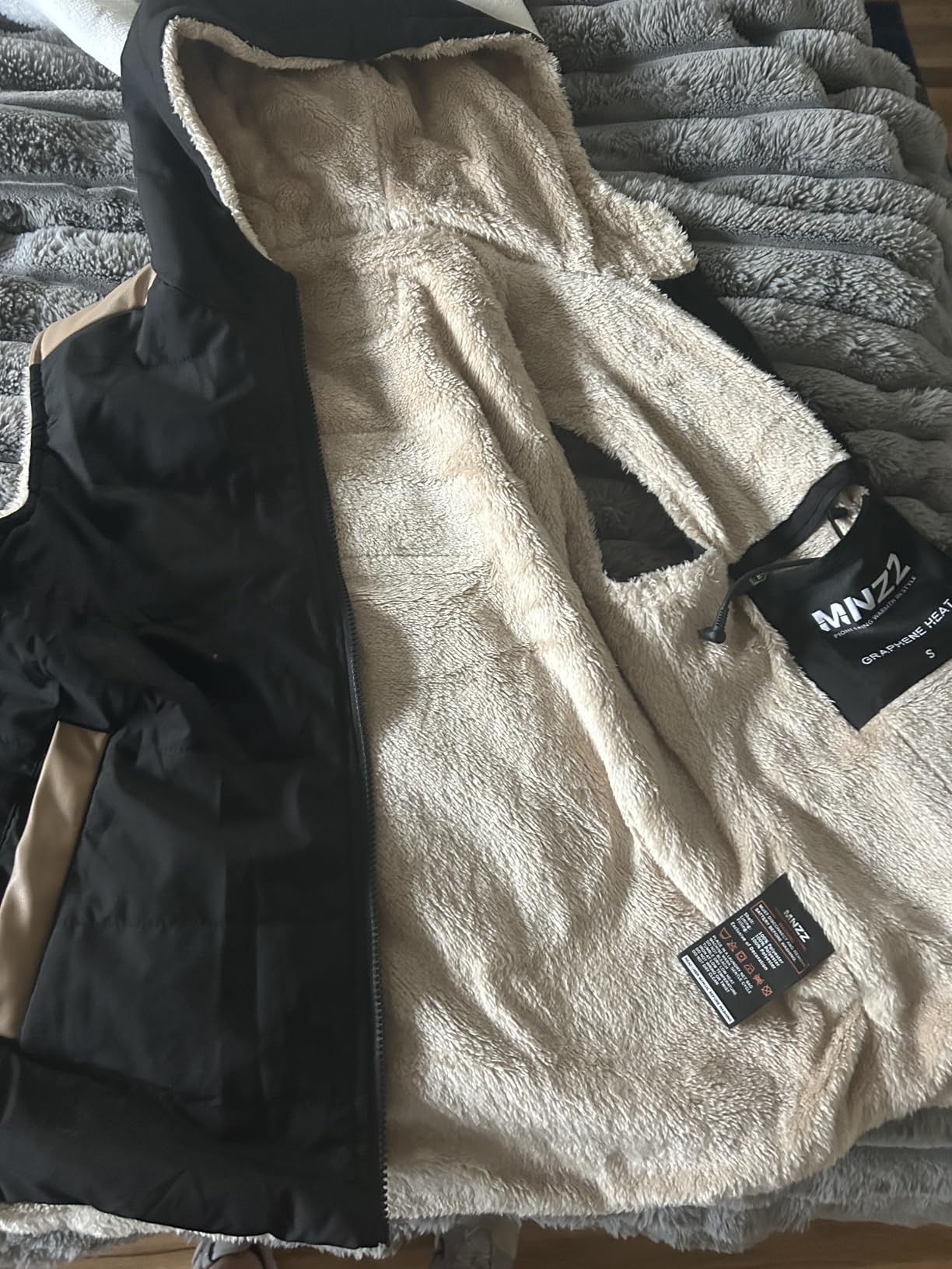 Graphene Heated Vest for Women 7.4V Fast Charge Large Capacity Battery customer photo 1