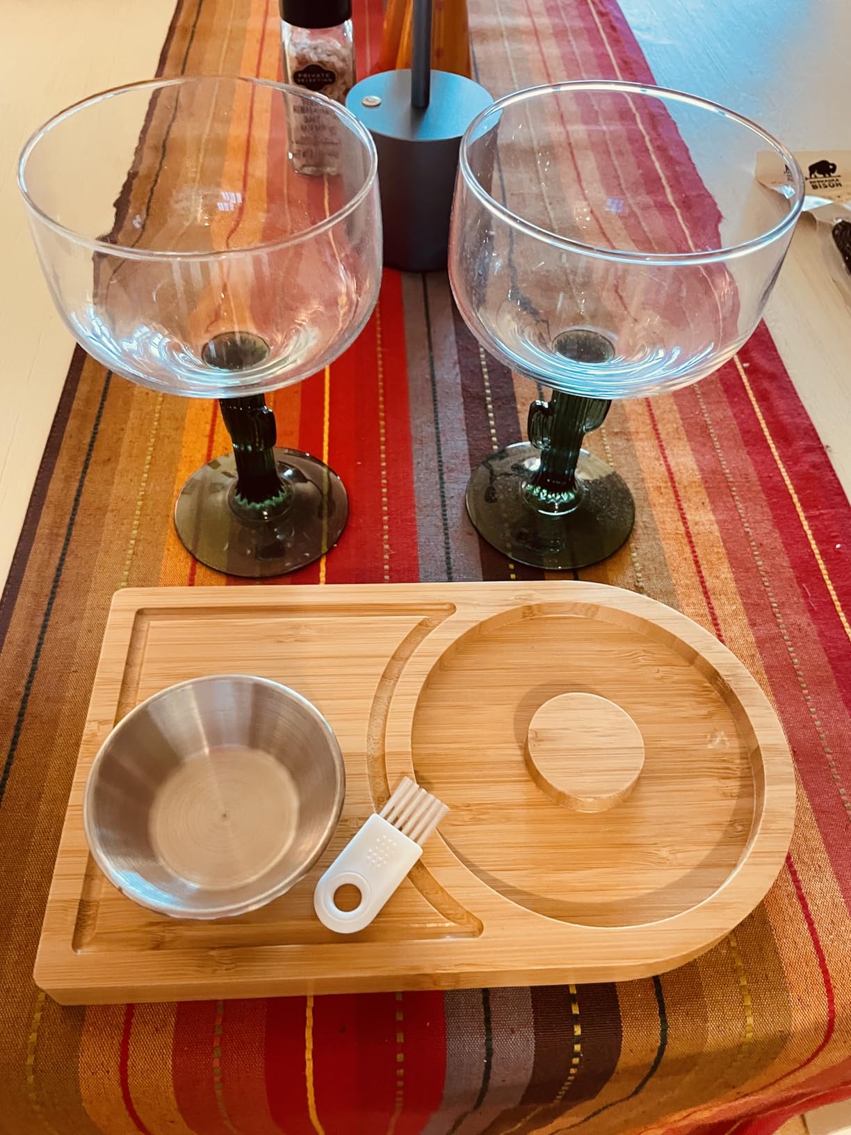 Margarita Salt Rimmer Set, Bamboo Margarita Rimmer Set with Bowl & Room for Margarita Accessories, Margarita Sugar Rimmer for Cocktails, for up to 4.7