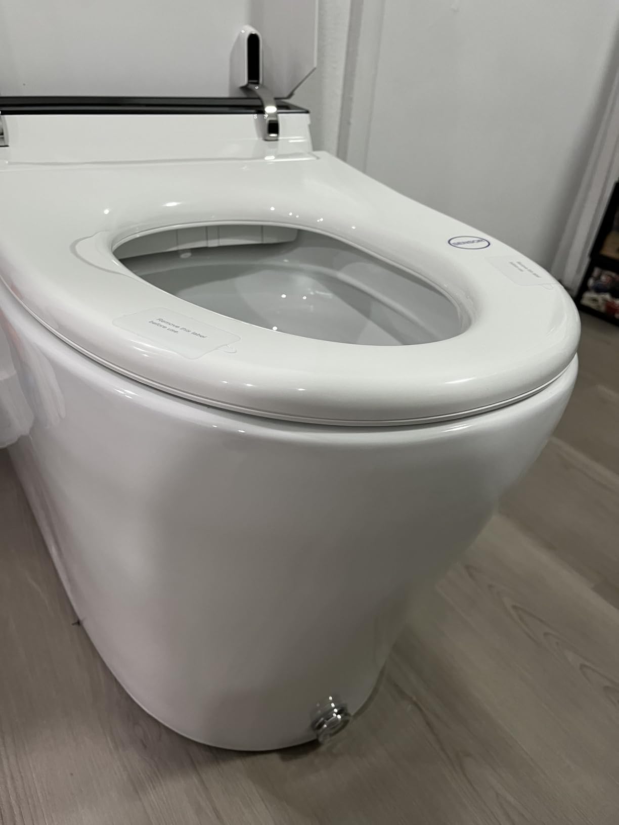 HOROW T38 Artistic Smart Toilet, Bidet Toilet with Powerful Flush, Auto Open/Close Lid, Instant Warm Water, Elongated Heated Seat, Dryer, Night Light, Deodorization customer photo 2