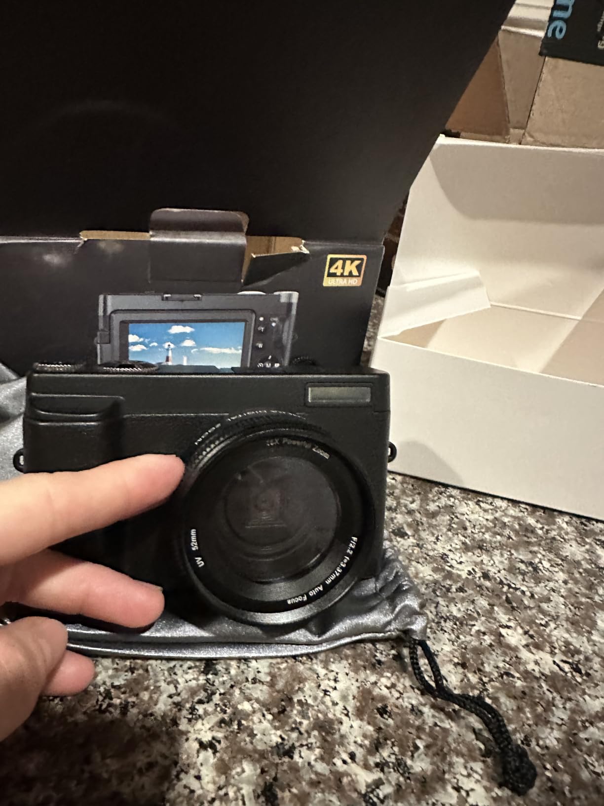 4K Digital Camera for Beginners & Teens, Autofocus 48MP Vlogging Camera for YouTube, 3'' 180°Flip Screen Camera with Flash 16X Zoom, 32G Card Battery Charger Black, Easy to Use customer photo 1