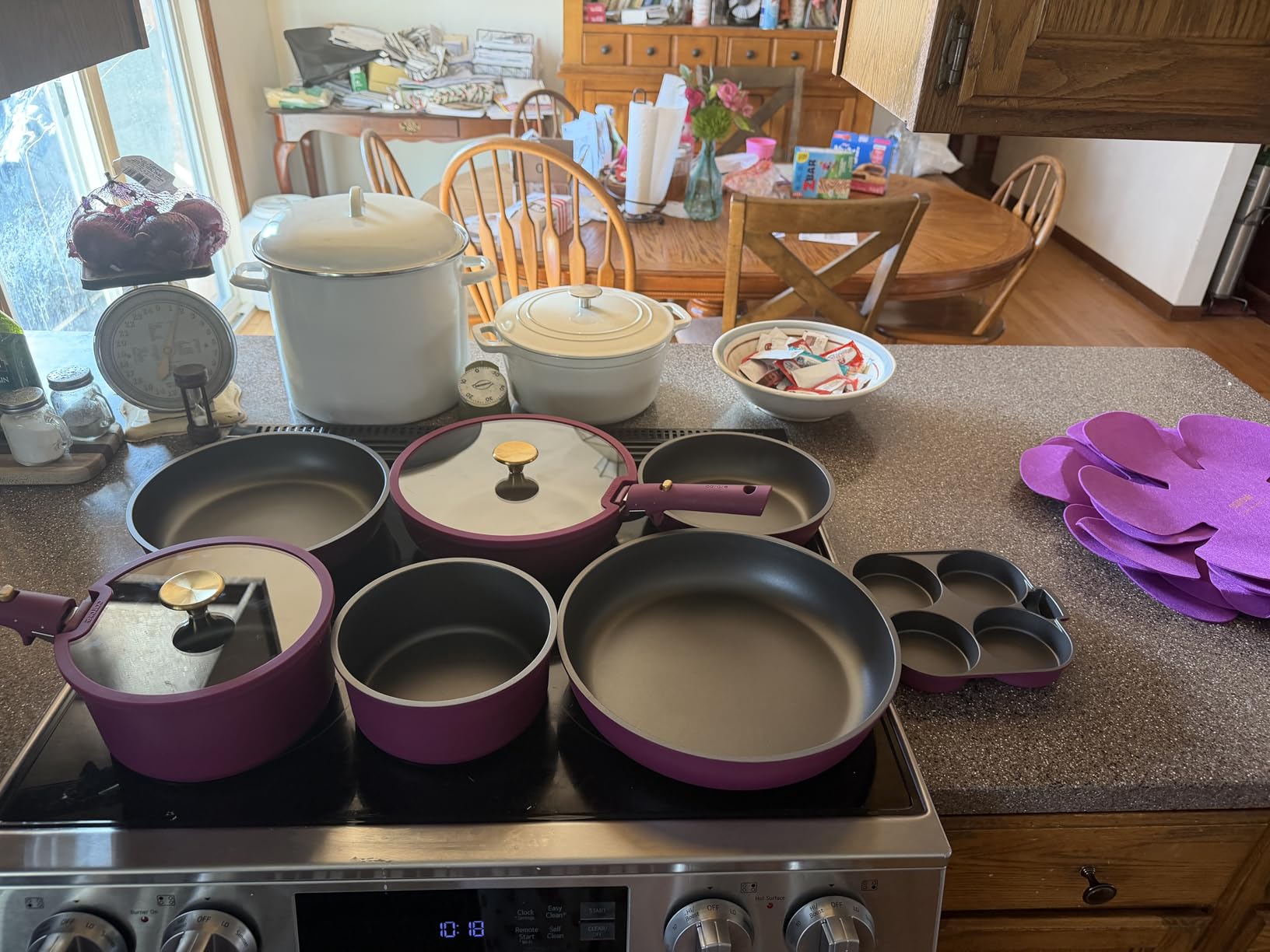 CAROTE 21pcs Pots and Pans Set, Nonstick Cookware Set Detachable Handle, Induction Kitchen Cookware Sets Non Stick with Removable Handle, RV Cookware Set, Gold and Purple customer photo 2