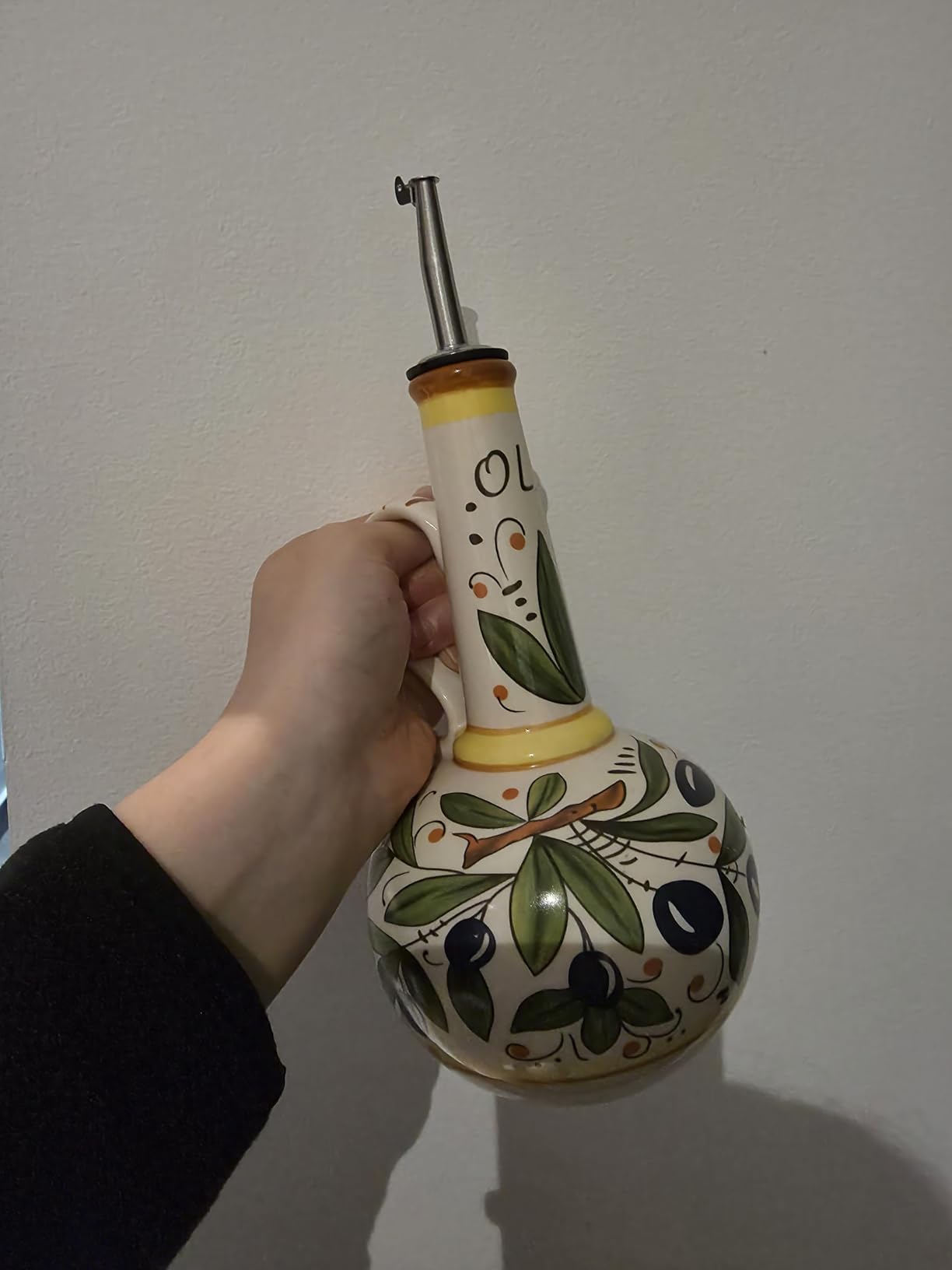 18 oz Ceramic Olive Oil Dispenser Bottle for Kitchen, Large Capacity Oil and Vinegar Cruet with Stainless Steel Spout customer photo 2