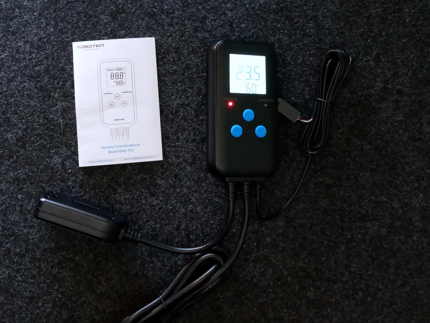 DIGITEN Humidity Controller Pre-Wired Digital Humidistat with Temperature Display, Dual-Stage Outlet Humidifier/Dehumidifier for Mushroom, Reptile, Greenhouse, Fan, Grow Tent customer photo 1