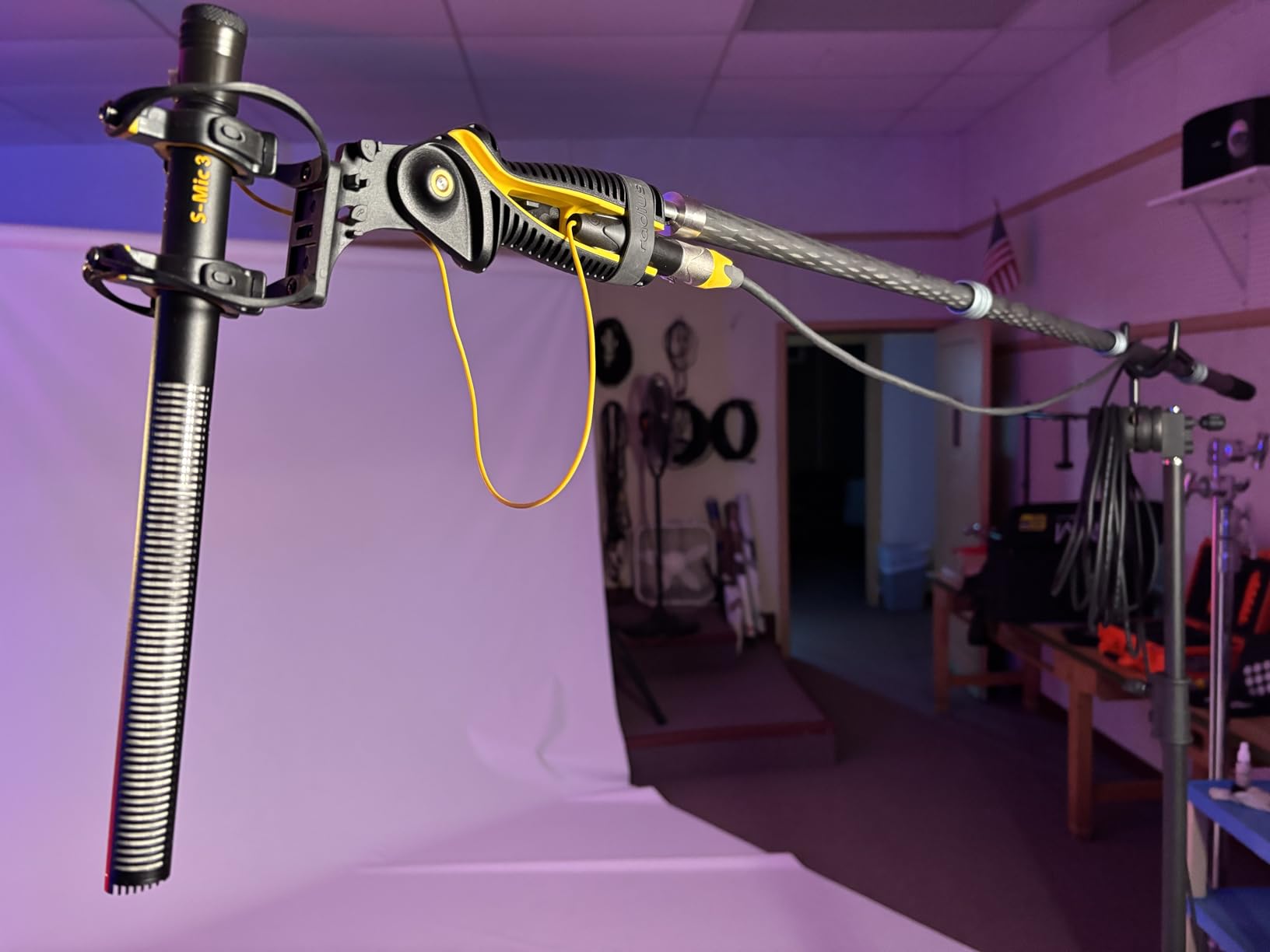 Heavy Duty C Stand 6.9ft/210cm with Holding Arm Sandbag Grip Head Stainless Steel Photography Light Stand C-Stand Sturdy for Photography Studio Video Monolight Softbox Shooting (Silver) customer photo 1