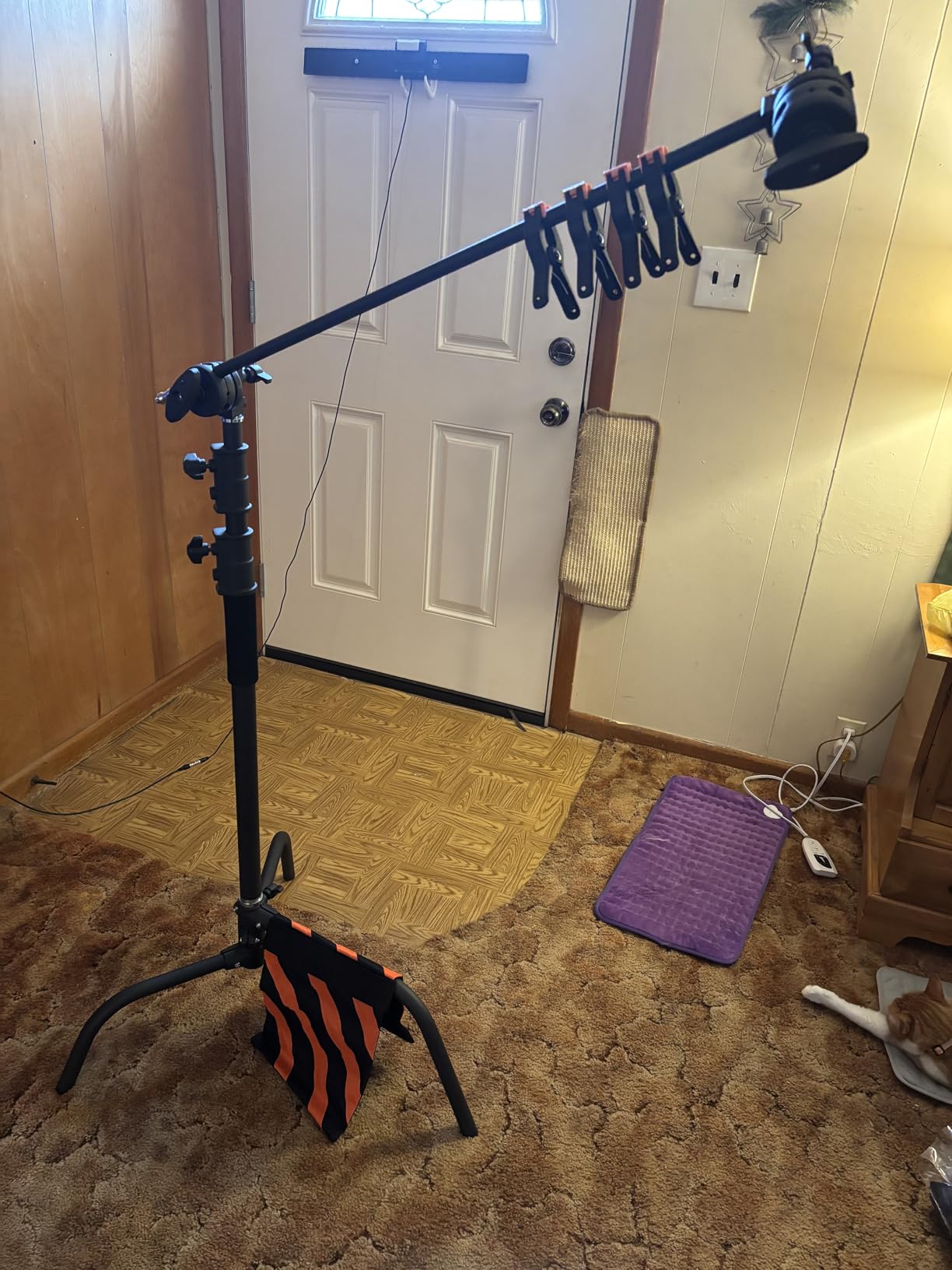 Heavy Duty C Stand 6.9ft/210cm with Holding Arm Sandbag Grip Head Stainless Steel Photography Light Stand C-Stand Sturdy for Photography Studio Video Monolight Softbox Shooting (Silver) customer photo 2
