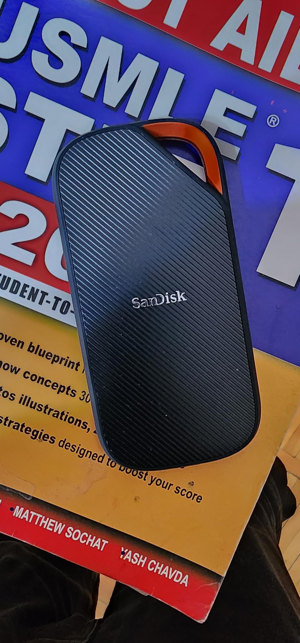 SanDisk 4TB Extreme PRO Portable SSD with USB4, Up to 3800 MB/s Read and 3700MB/s Write, USB-C, USB 3.2, Backwards Compatible, IP65 Water and Dust Resistance customer photo 2