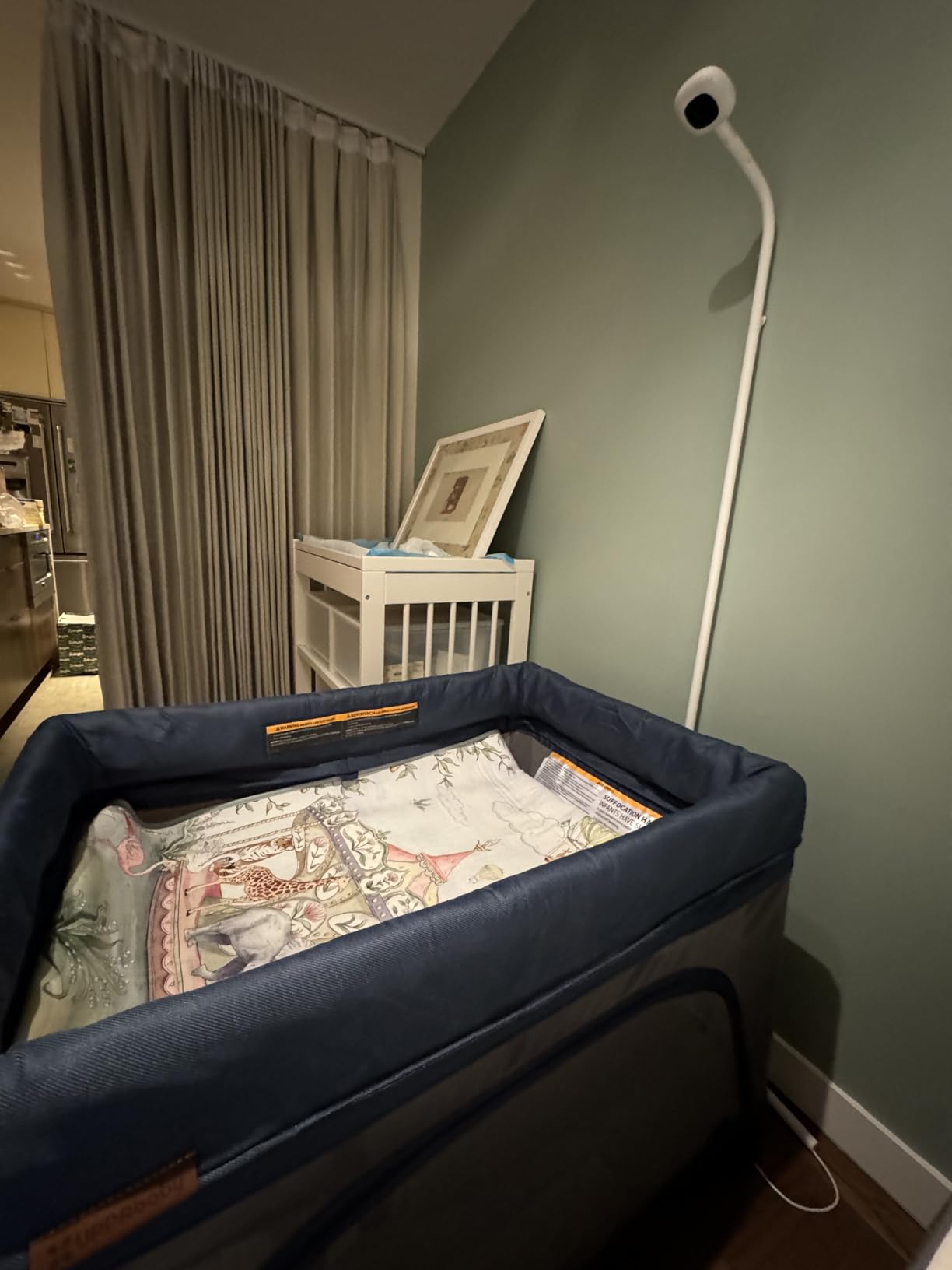 UPPAbaby Remi Playard | Deluxe 3-in-1 Portable Playard, Bedside Bassinet + Travel Crib| Mesh Bassinet, Mattress, Organic Cotton Mattress Cover + Storage Bag Included | Wells (Dark Taupe Melange) customer photo 2