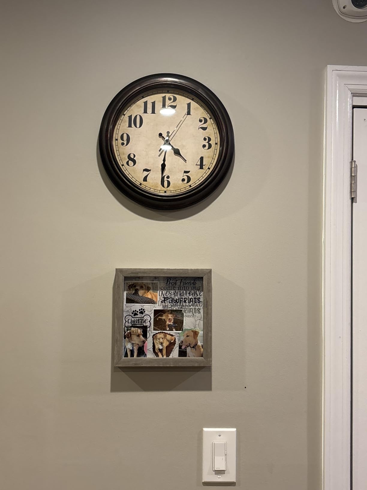 45MinST 13-Inch Vintage Outdoor Wall Clock with Thermometer and Hygrometer, Waterproof, Large Numbers, Silent, for Indoor and Outside Use, Porch, Garden, Pool (Black Frame with Silver Trim) customer photo 2