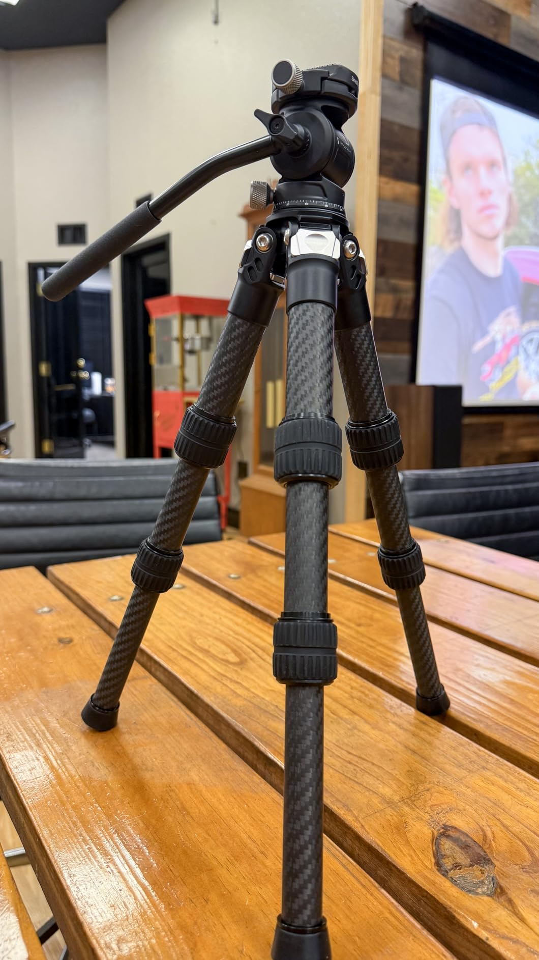 SmallRig Portable Carbon Fiber Tabletop Tripod Kit, 17'' Compact Mini Desktop Tripod with Video Head High Load-Bearing, Built-in QR Plate for Arca, Max Load 3kg / 6.6lb for Cameras, DSLR customer photo 2