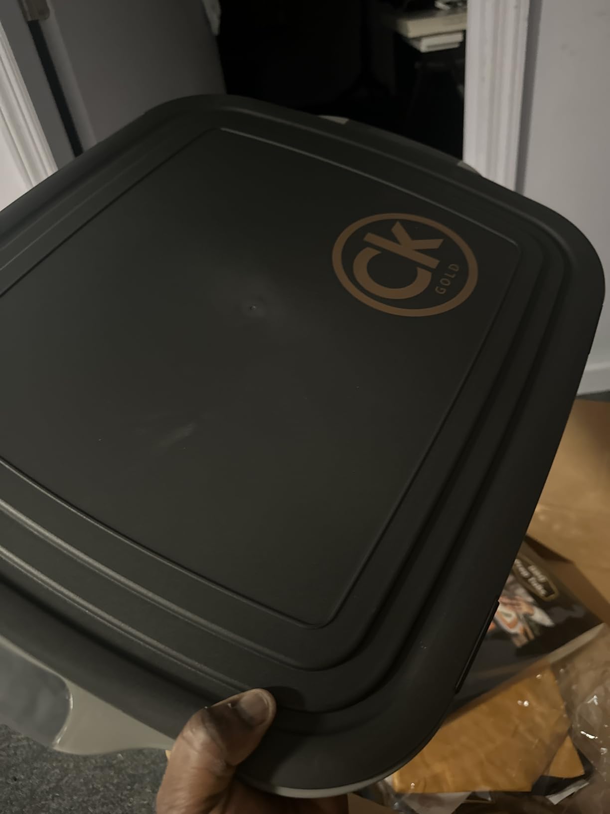 New Extra LARGE Collapsible BBQ Prep Tub with LOCKING LID & Meat Resting Bag - BPA Free Cutting Board with Lid, Leak Free, Strong Drain Hole for Meal Prep, Marinating, Grilling & Food Storage (Black) customer photo 1