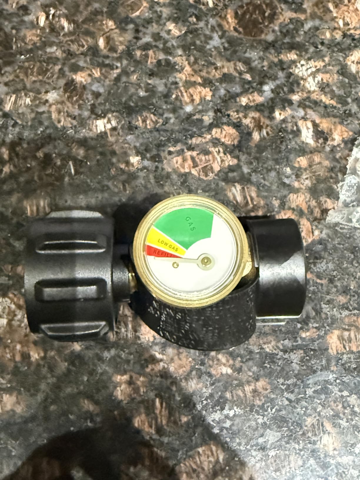 NUPICK Propane Tank Gauge, Propane Tank Gauge Level Indicator with QCC1/Type 1 Connector for 5-40lb Propane Tank, Propane Pressure Gauge with Leak Detector Suitable for BBQ Gas Grill, Heater, Fire Pit customer photo 2